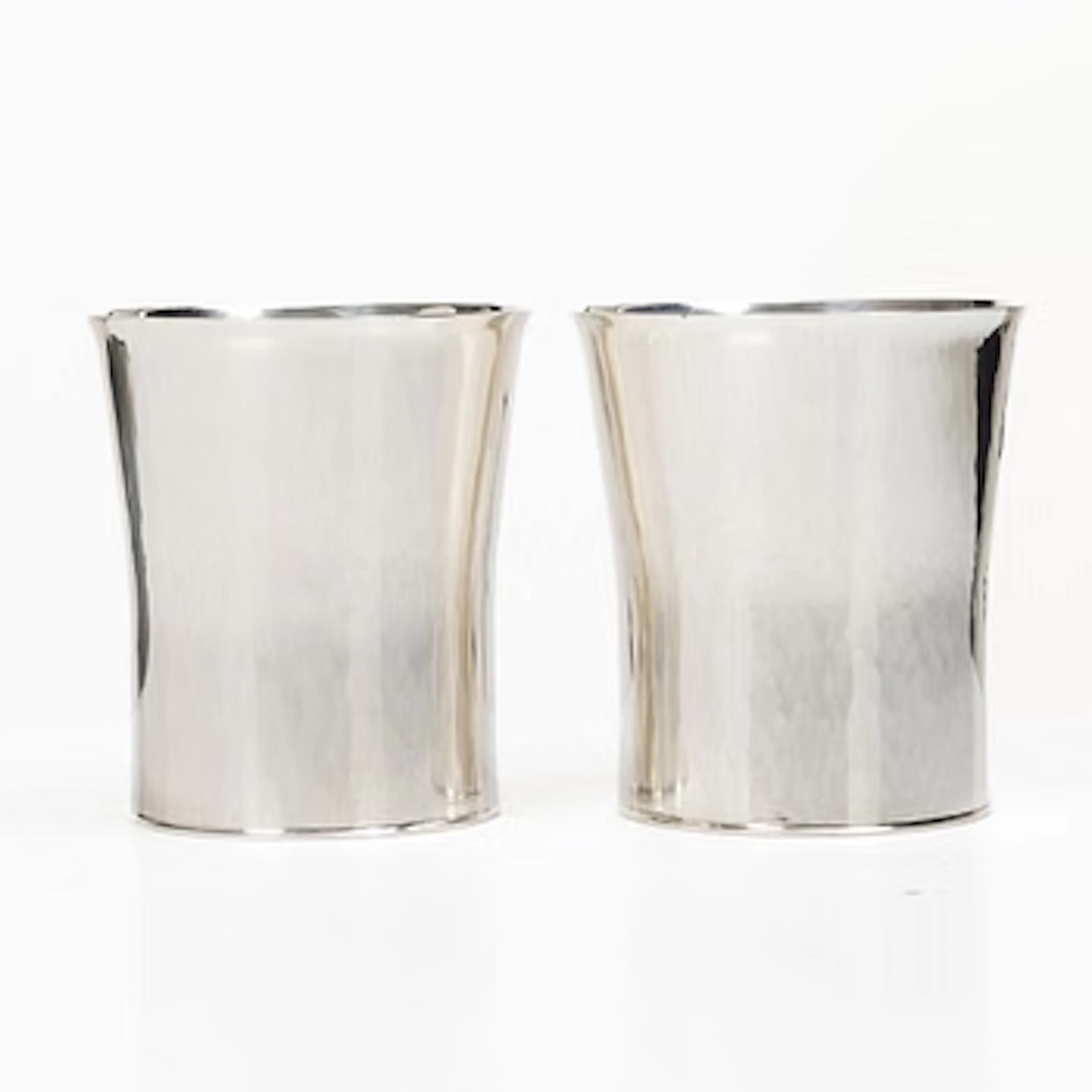 Sigurd Persson, Beakers, a pair, silver, Stockholm 1987.
