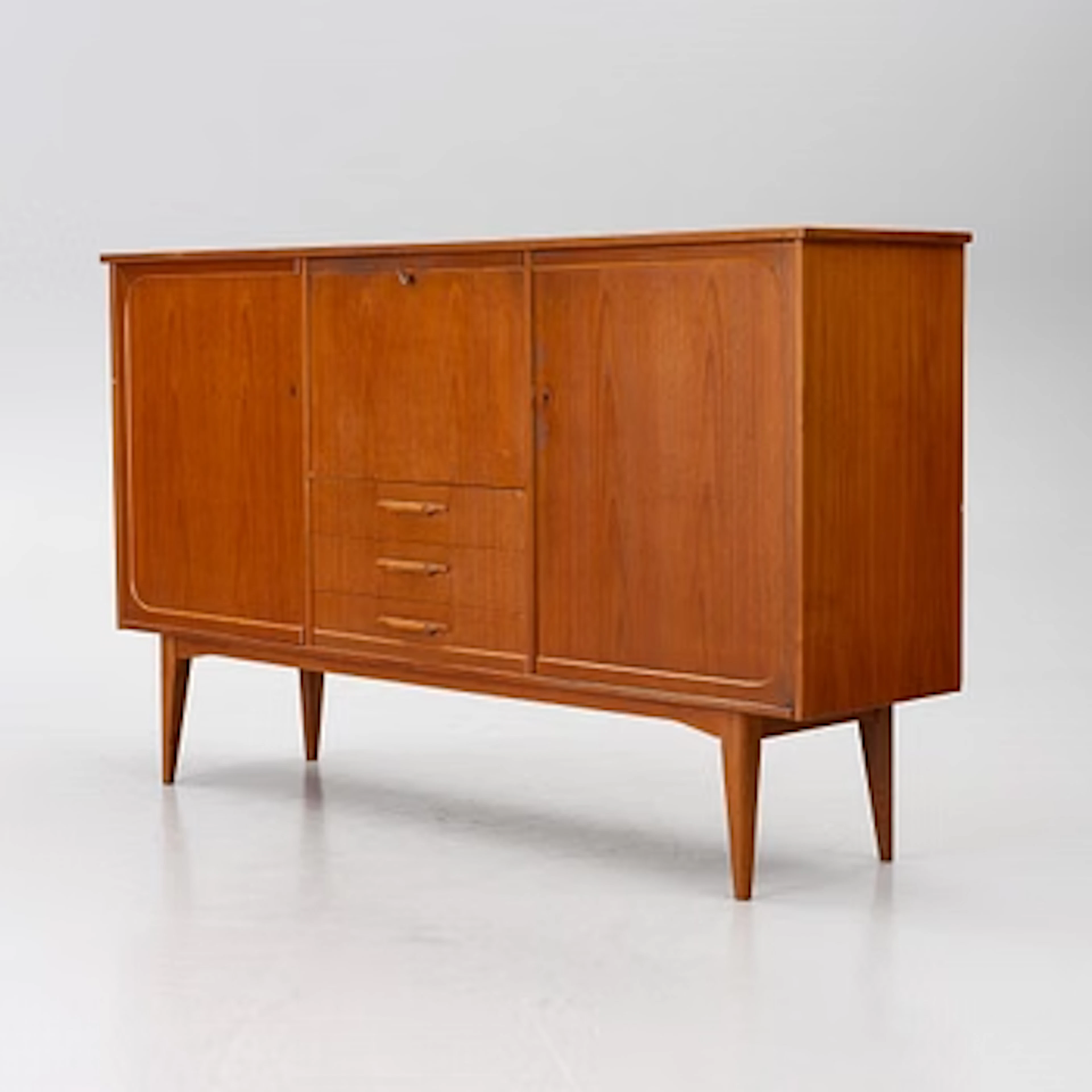 Sideboard, teak, 20th century.