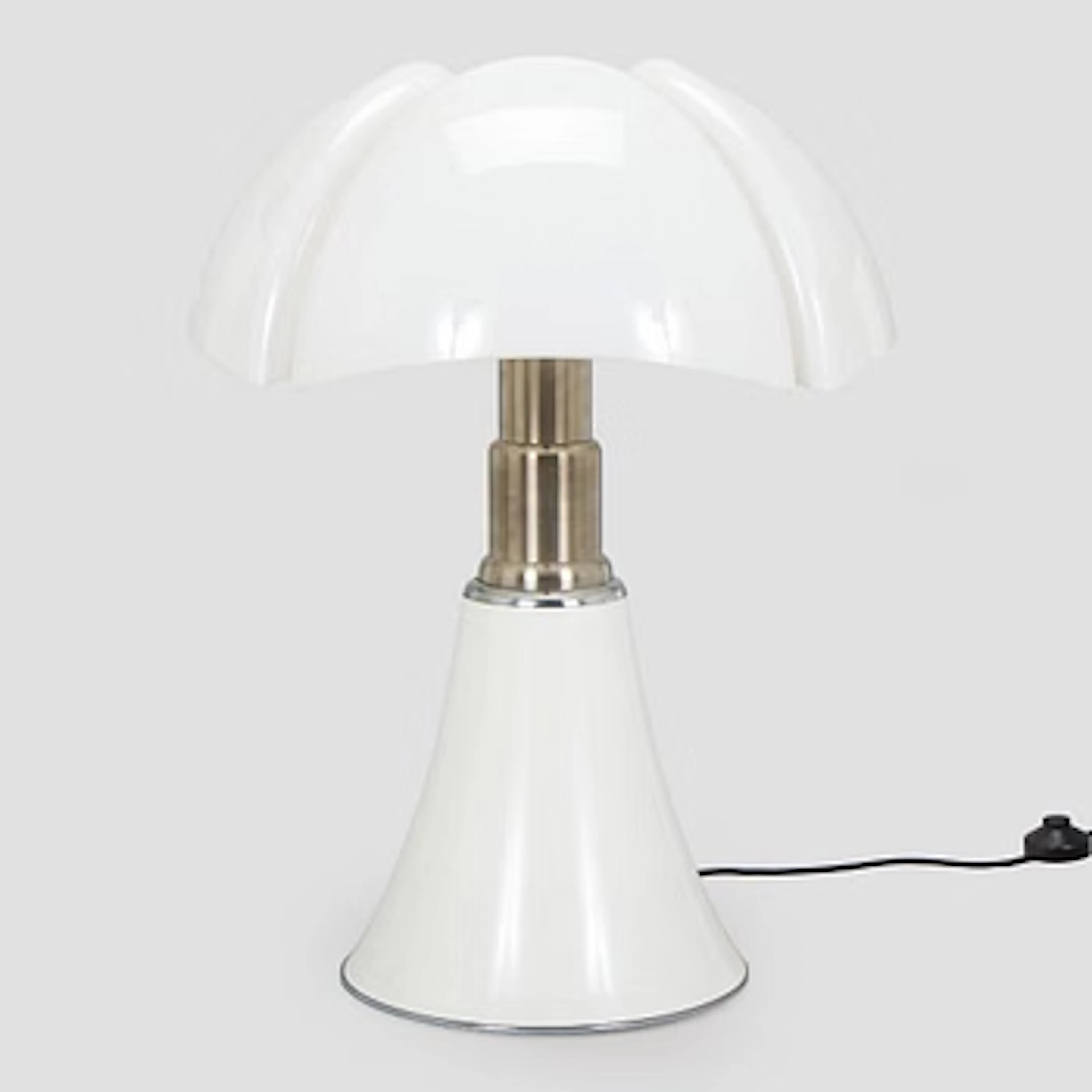 Gae Aulenti, a table lamp, "Pipistrello", Martinelli Luce, Italy