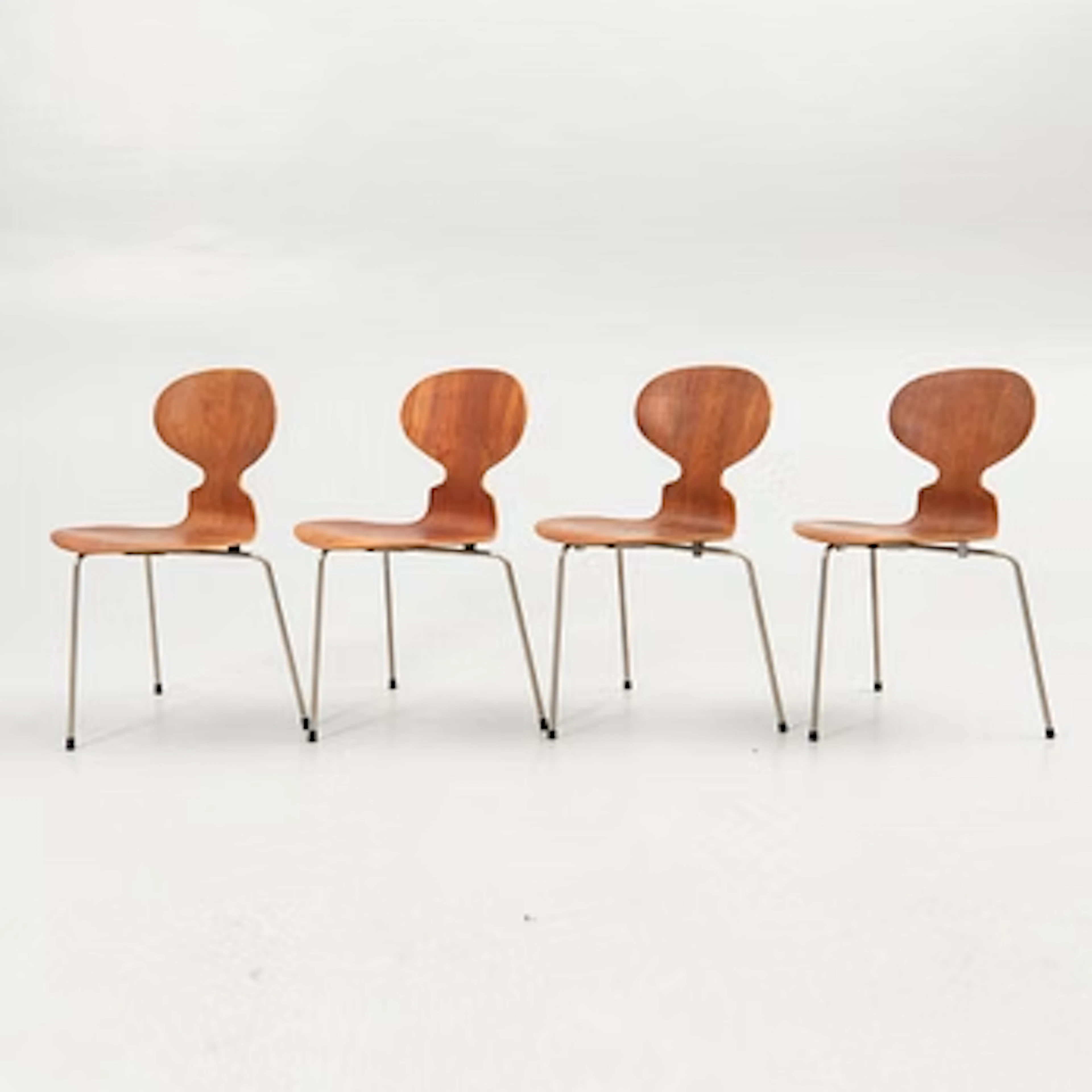 Arne Jacobsen, Four chairs, “Ant”, Fritz Hansen, 1950s/60s.
