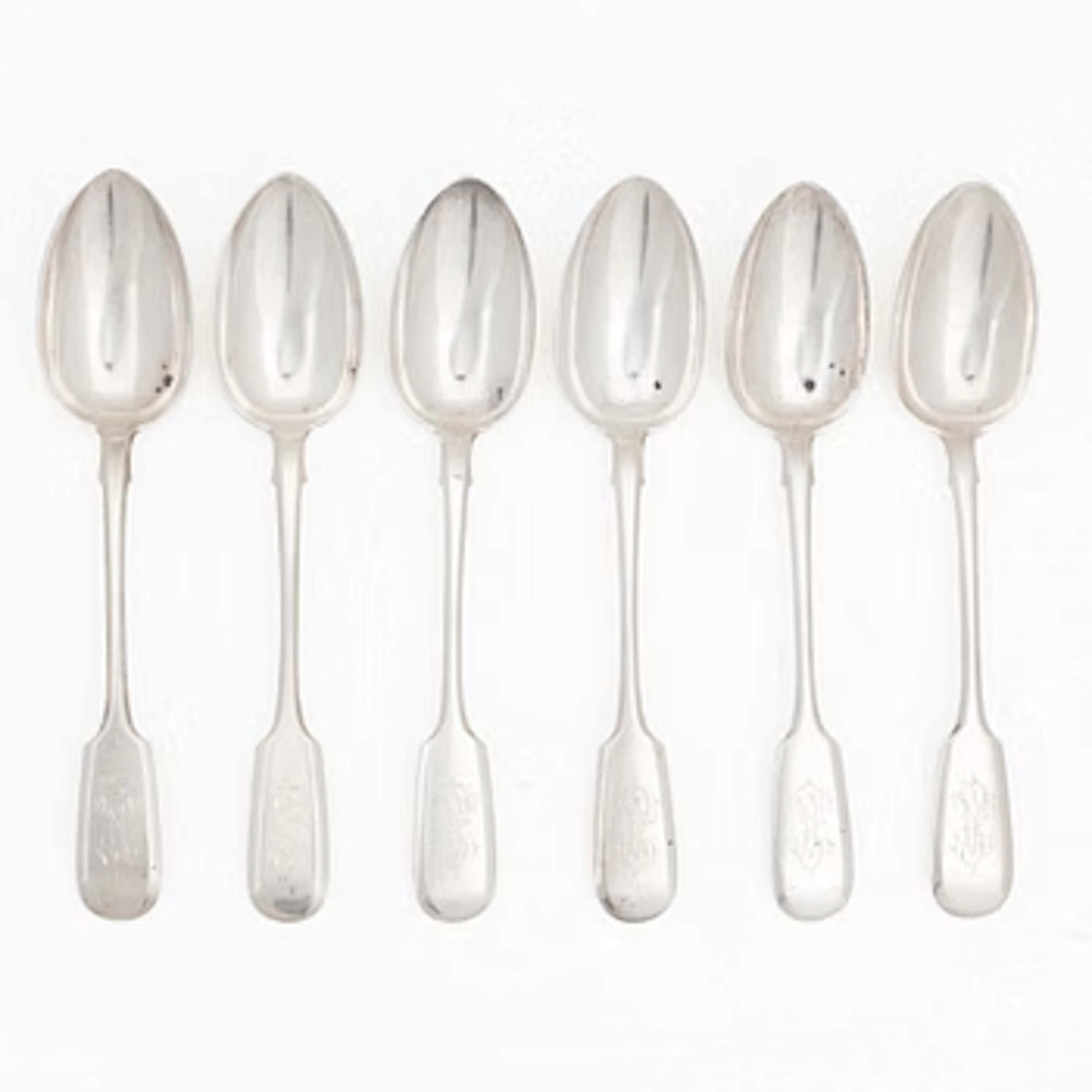 Six Russian silver dinner spoons, mark of Chlebnikov, Moscow, 1908–1926.
