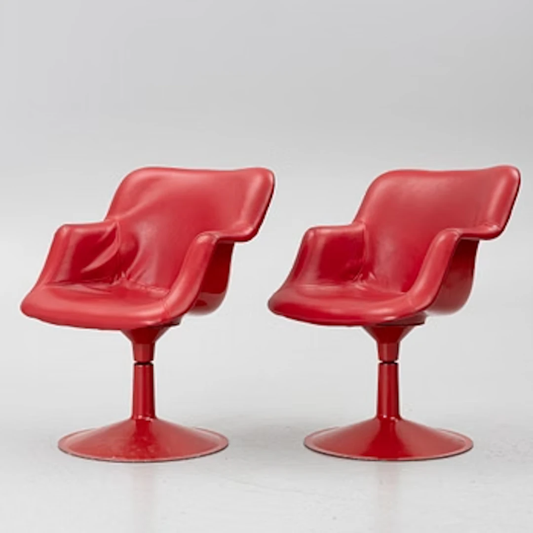 Yrjö Kukkapuro, A pair of armchairs, “Junior”, Haimi, late 1960s.
