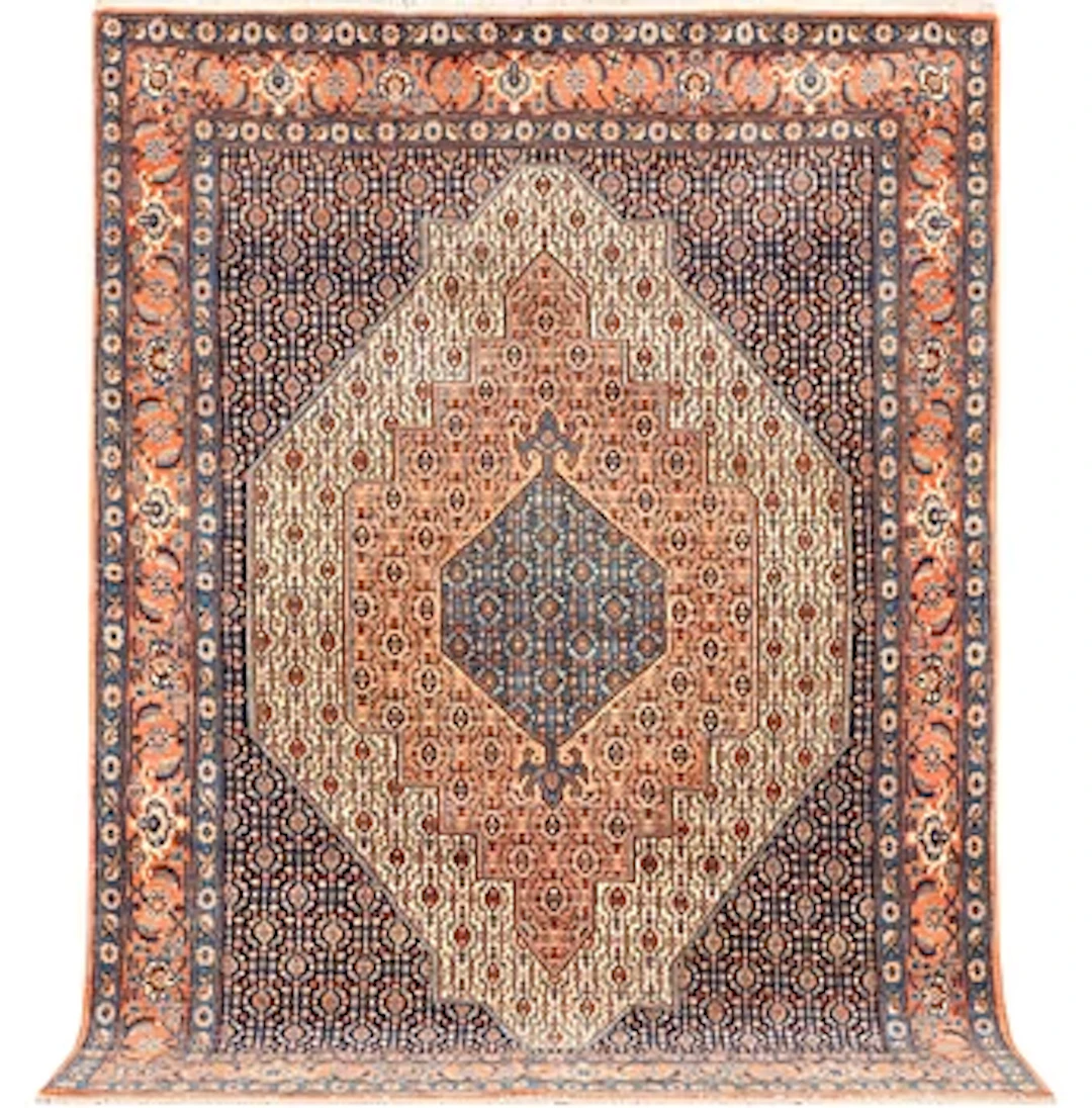 An Antique Senneh carpet, c. 221 x 170 cm.