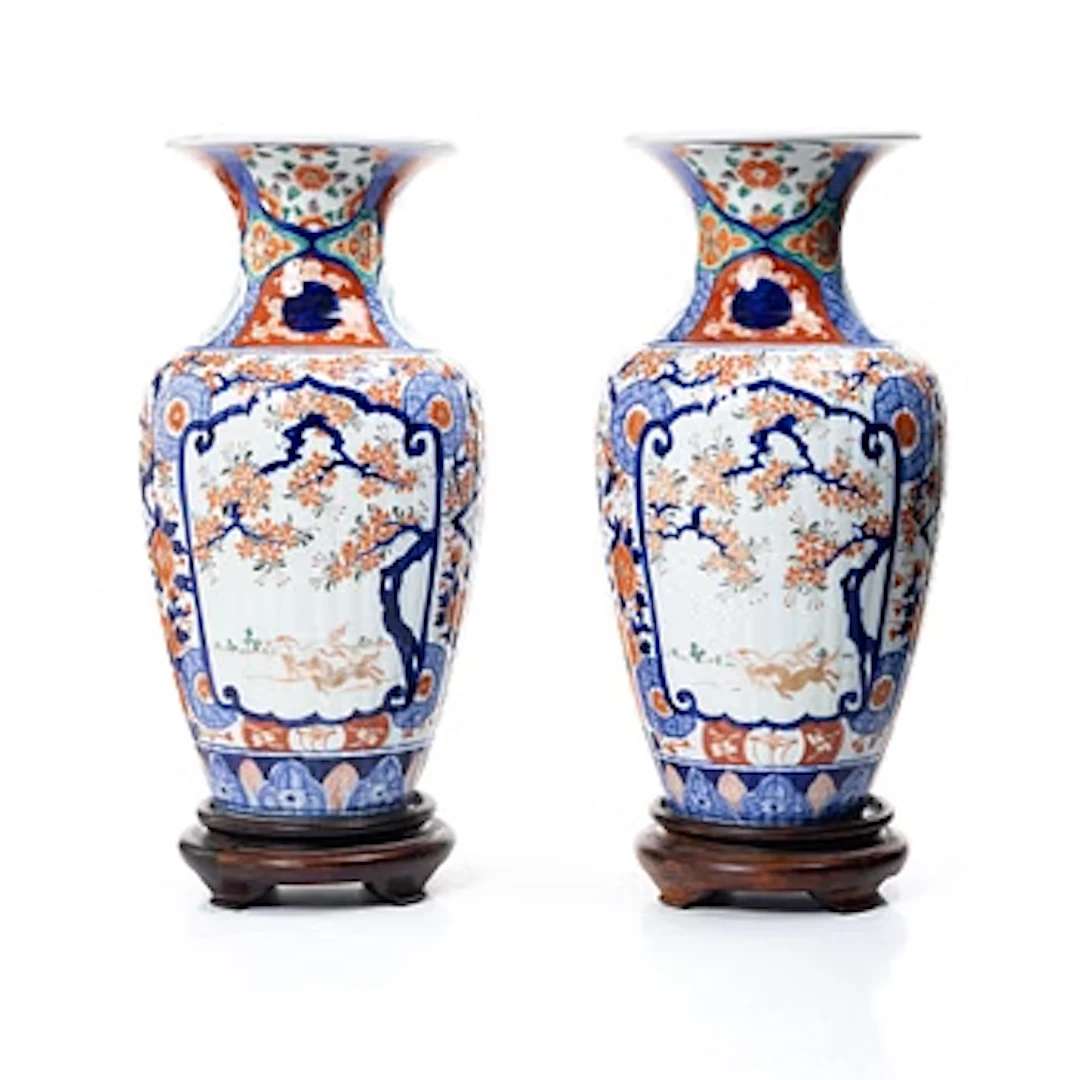 A pair of Japanese floor vases with Imari decoration. 19th century.