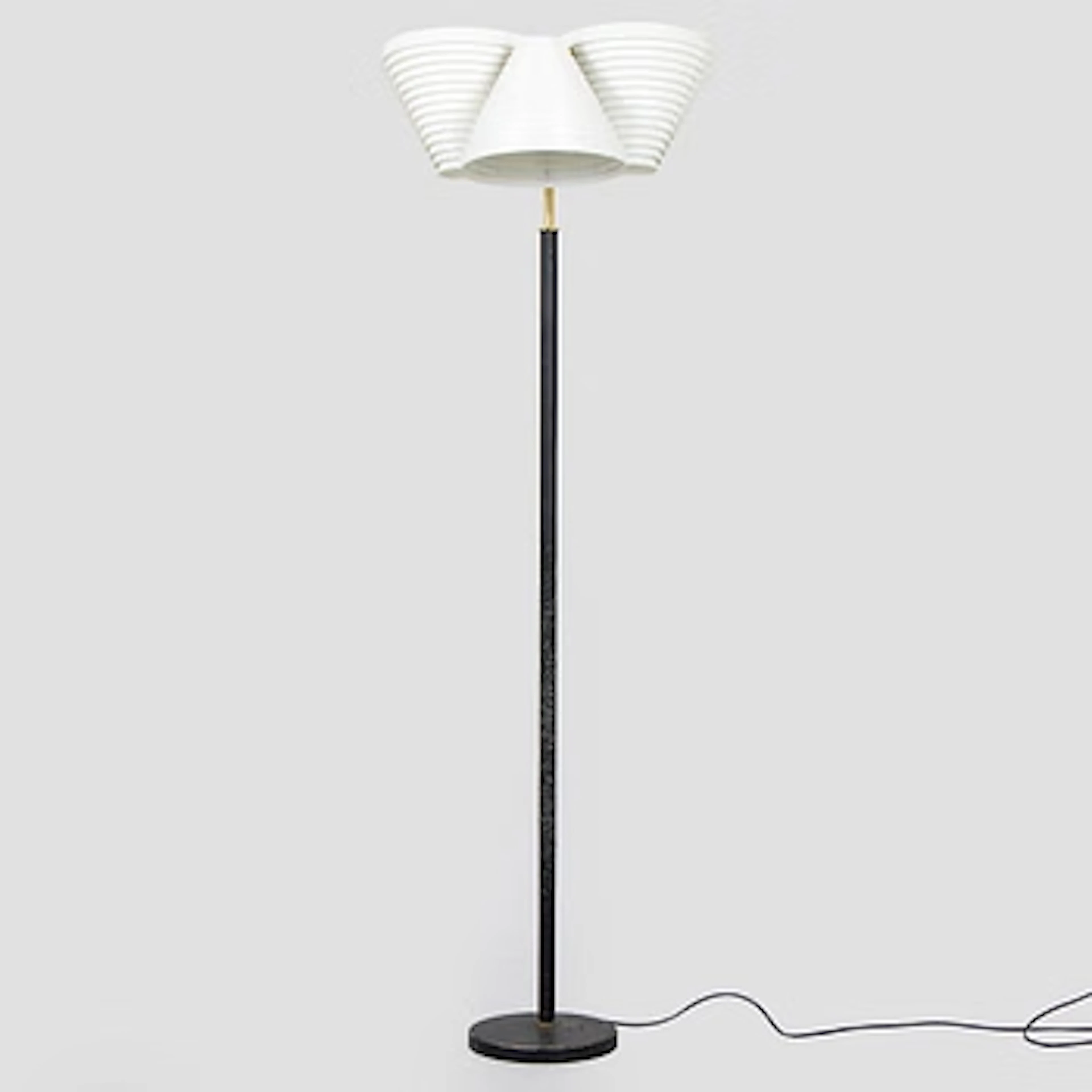 Alvar Aalto, a late 20th century 'A809' floorlamp for Valaisinpaja.