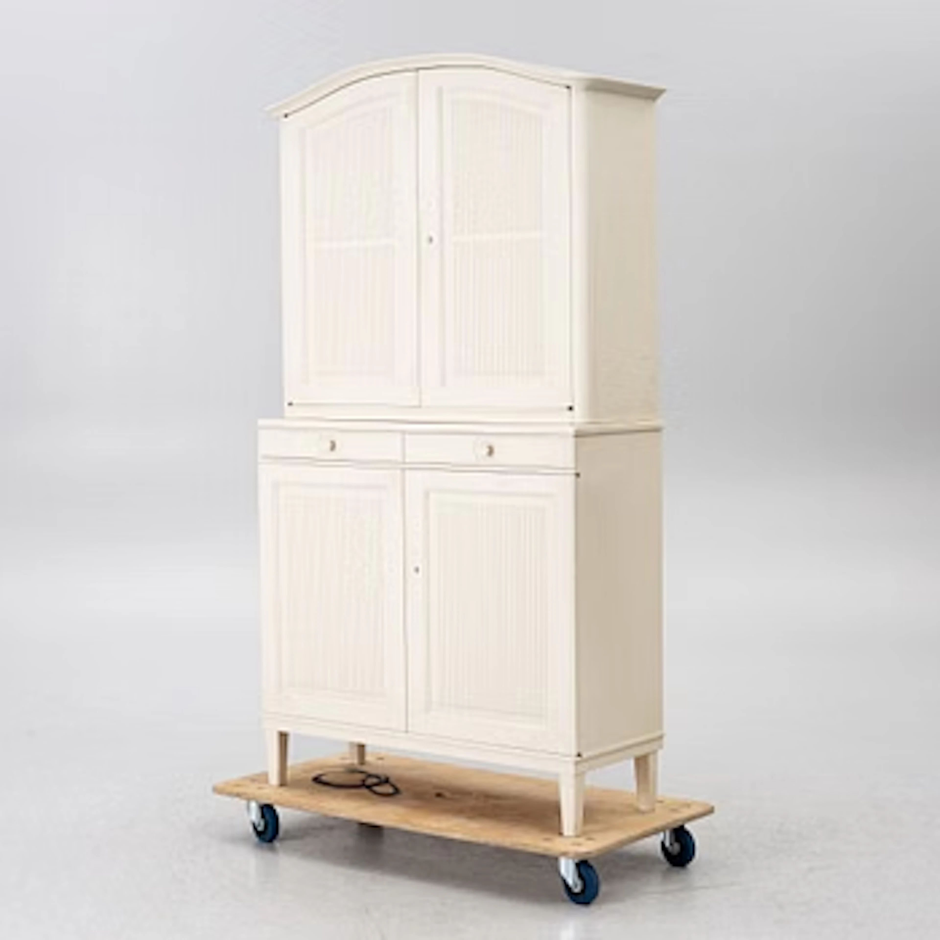 Carl Malmsten, cabinet, “Herrgården”, Svenska Möbelfabrikerna Bodafors, 1961.