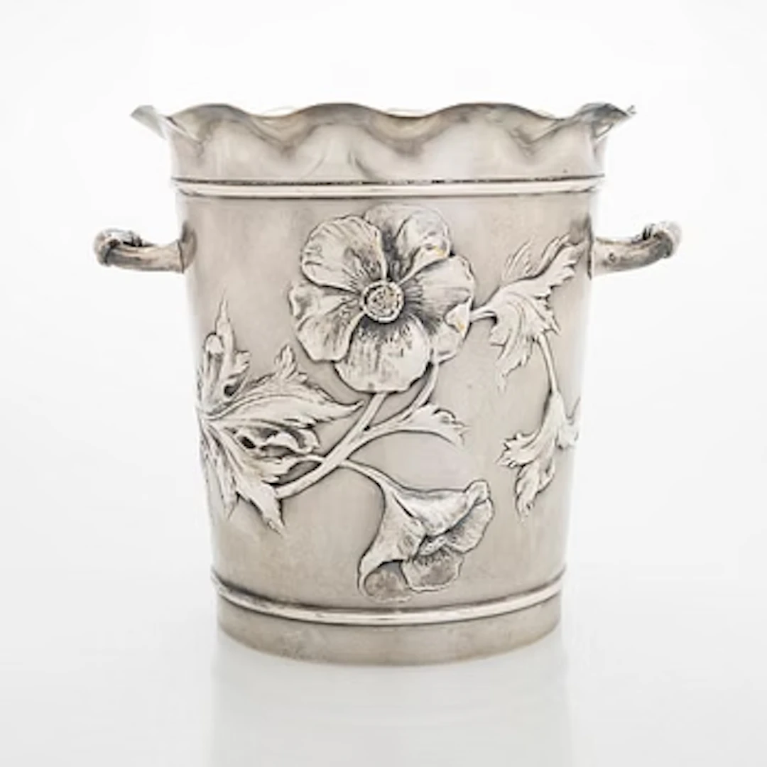 An early 20th century champagne cooler.