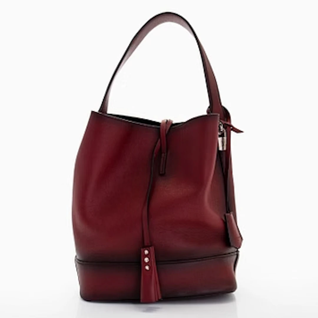 Louis Vuitton, a "NN14 GM" bag.