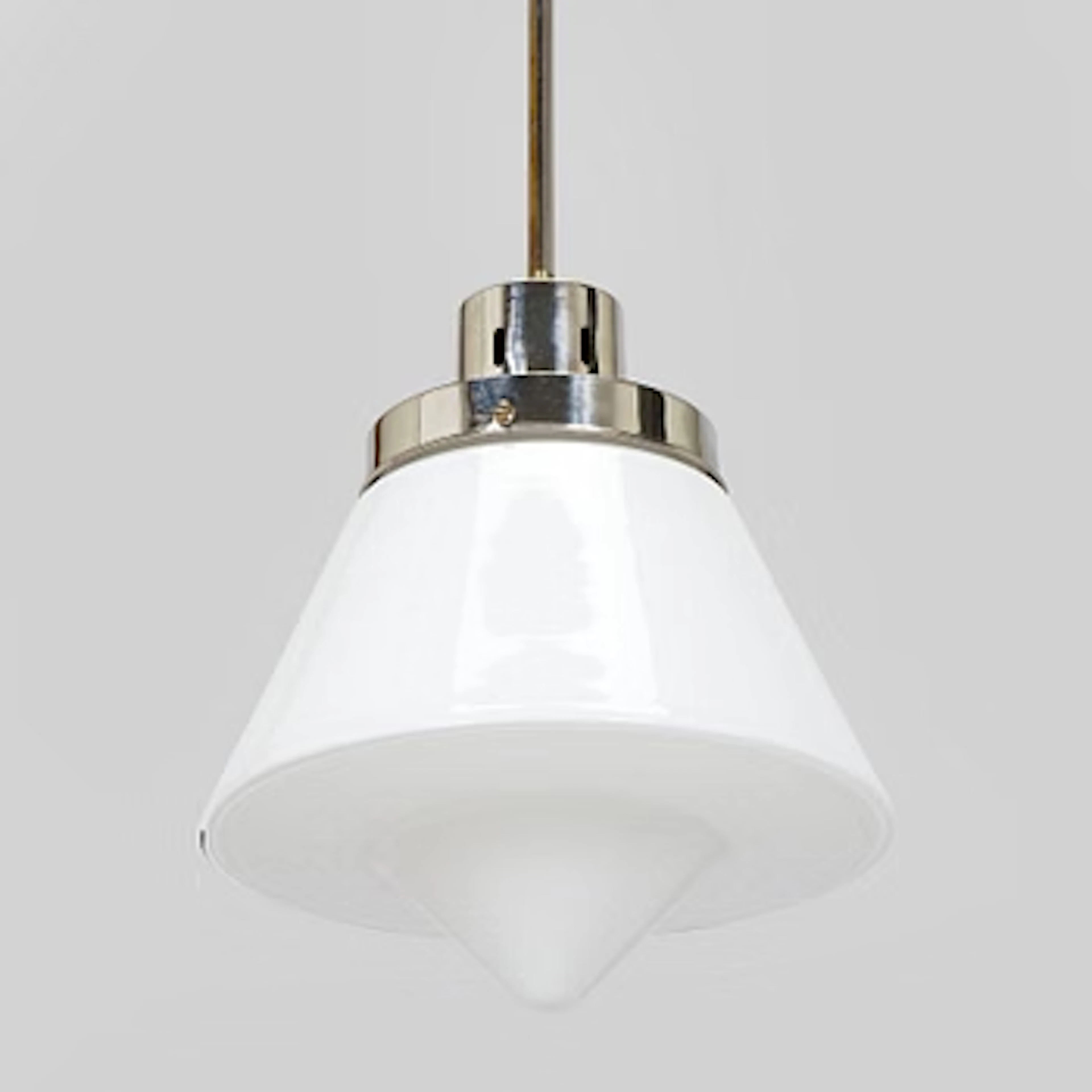 Paavo Tynell, a 1930s pendant lamp for Taito.