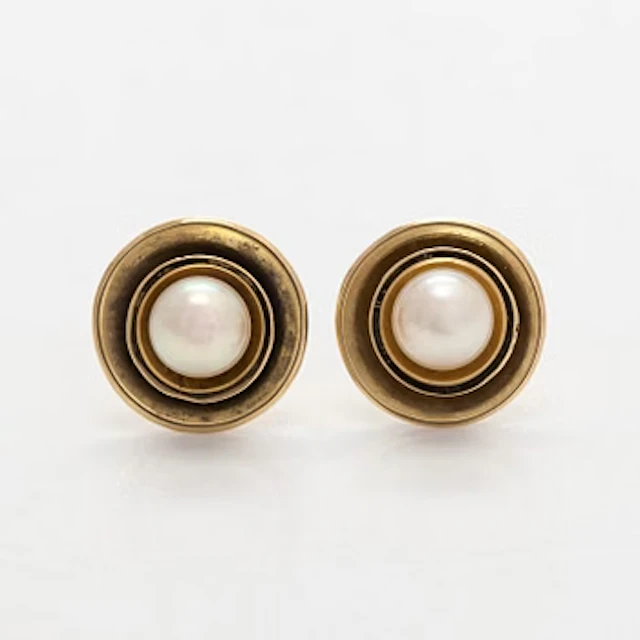 Earrings, cultured pearls, 14K gold.