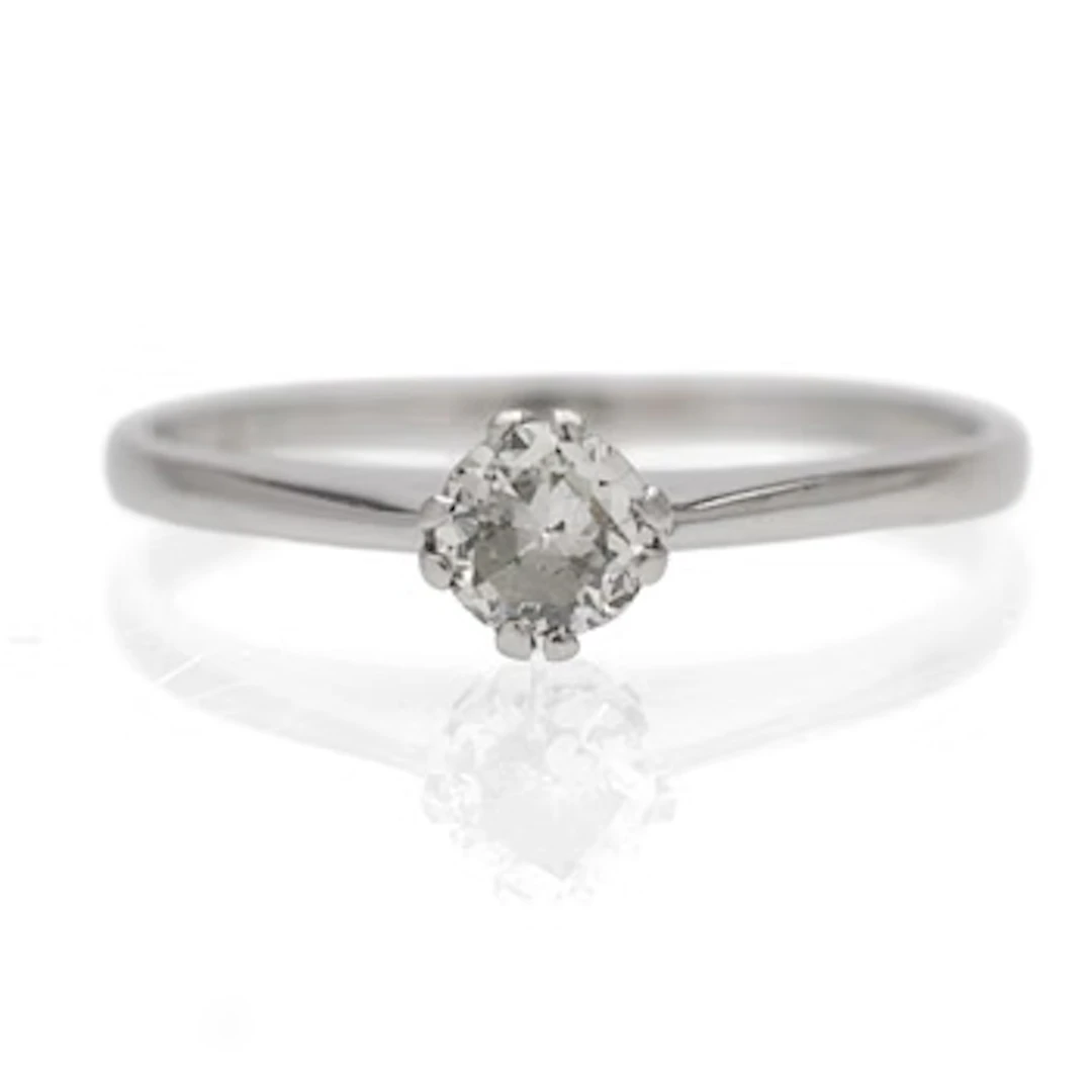 Solitaire ring in 18K white gold and diamond, Axel Jonsson's Goldsmith
