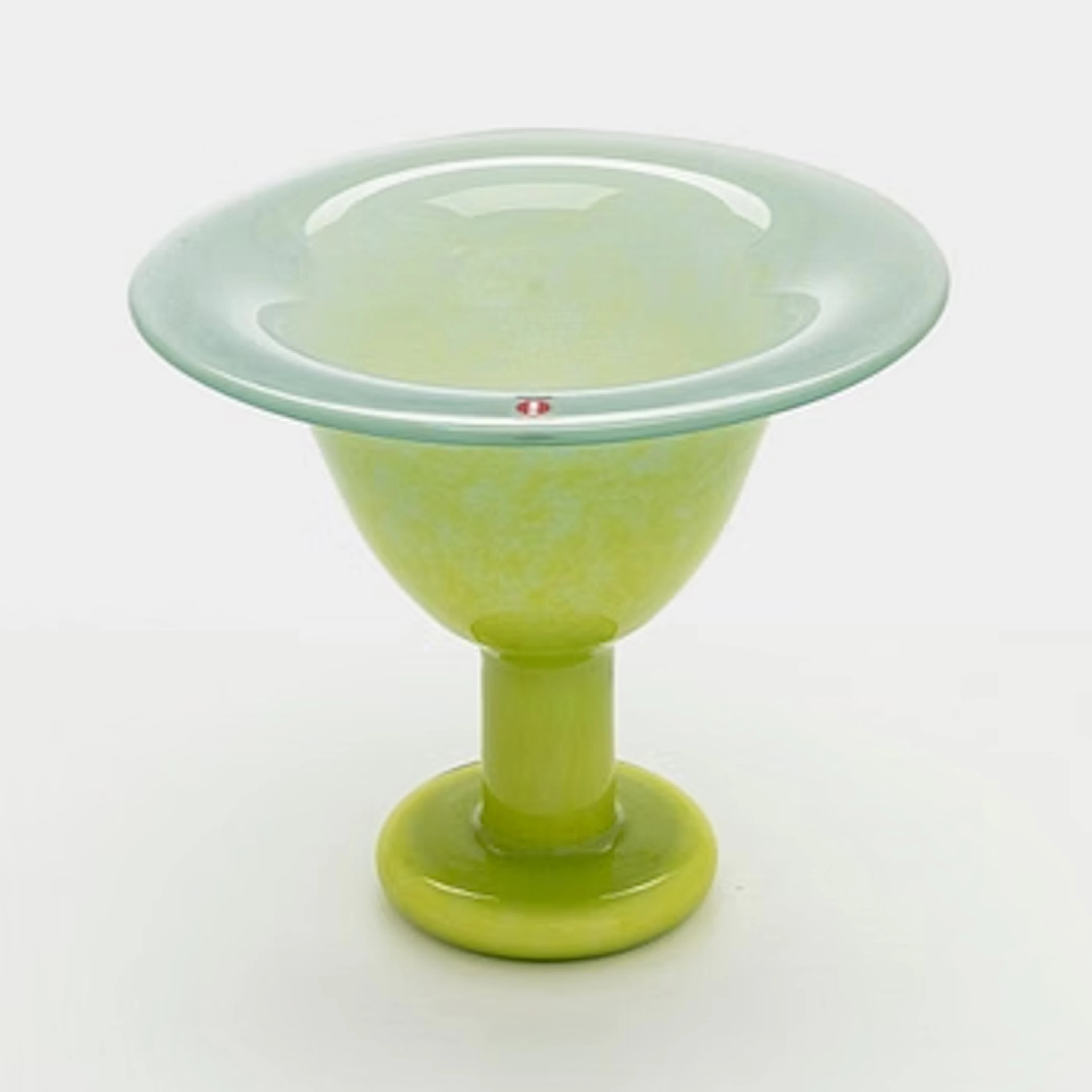 Oiva Toikka, A footed bowl, glass, signed Jorvin sairaala, Oiva Toikka