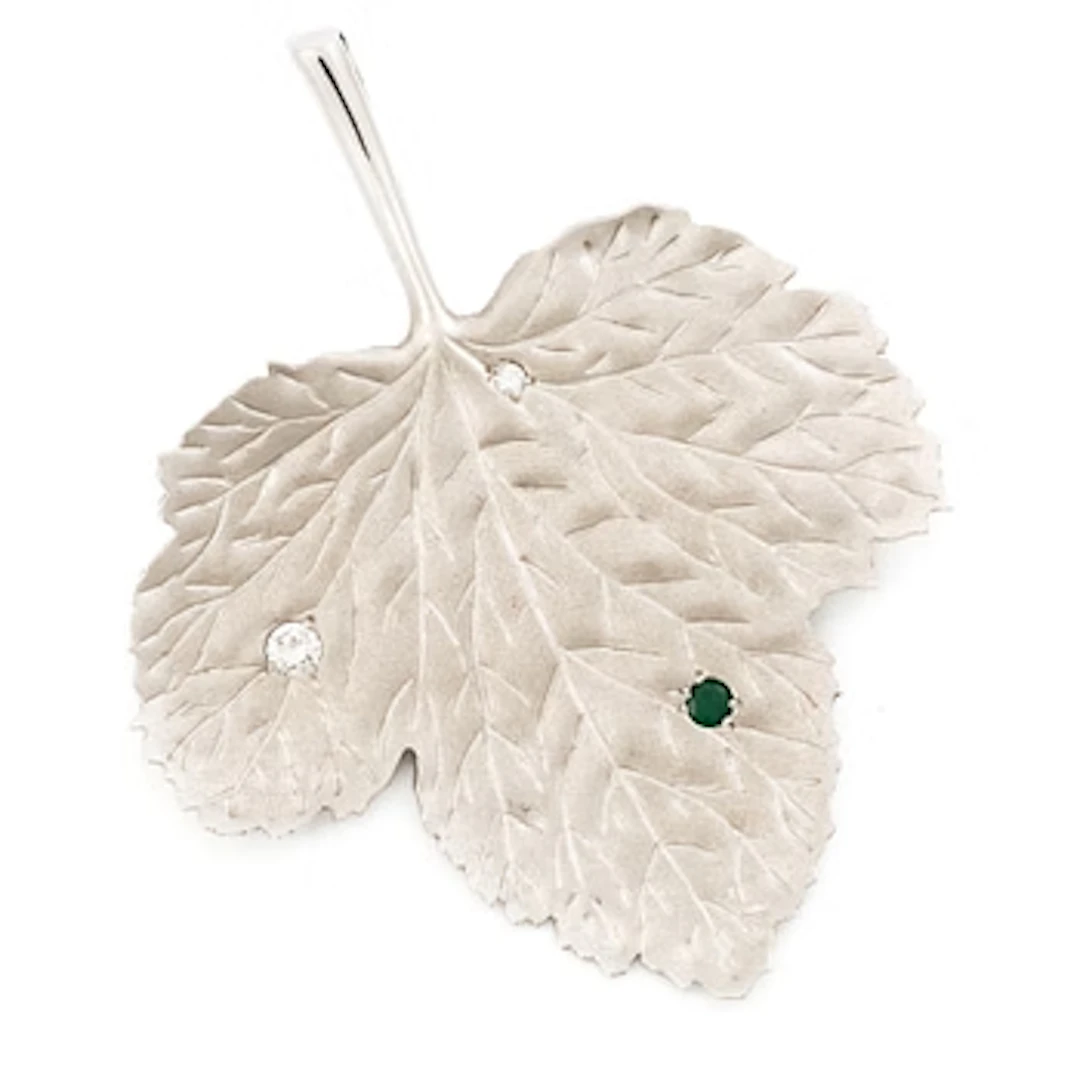 Brooch/pendant in the shape of a leaf, 18K white gold set with brilliant-cut