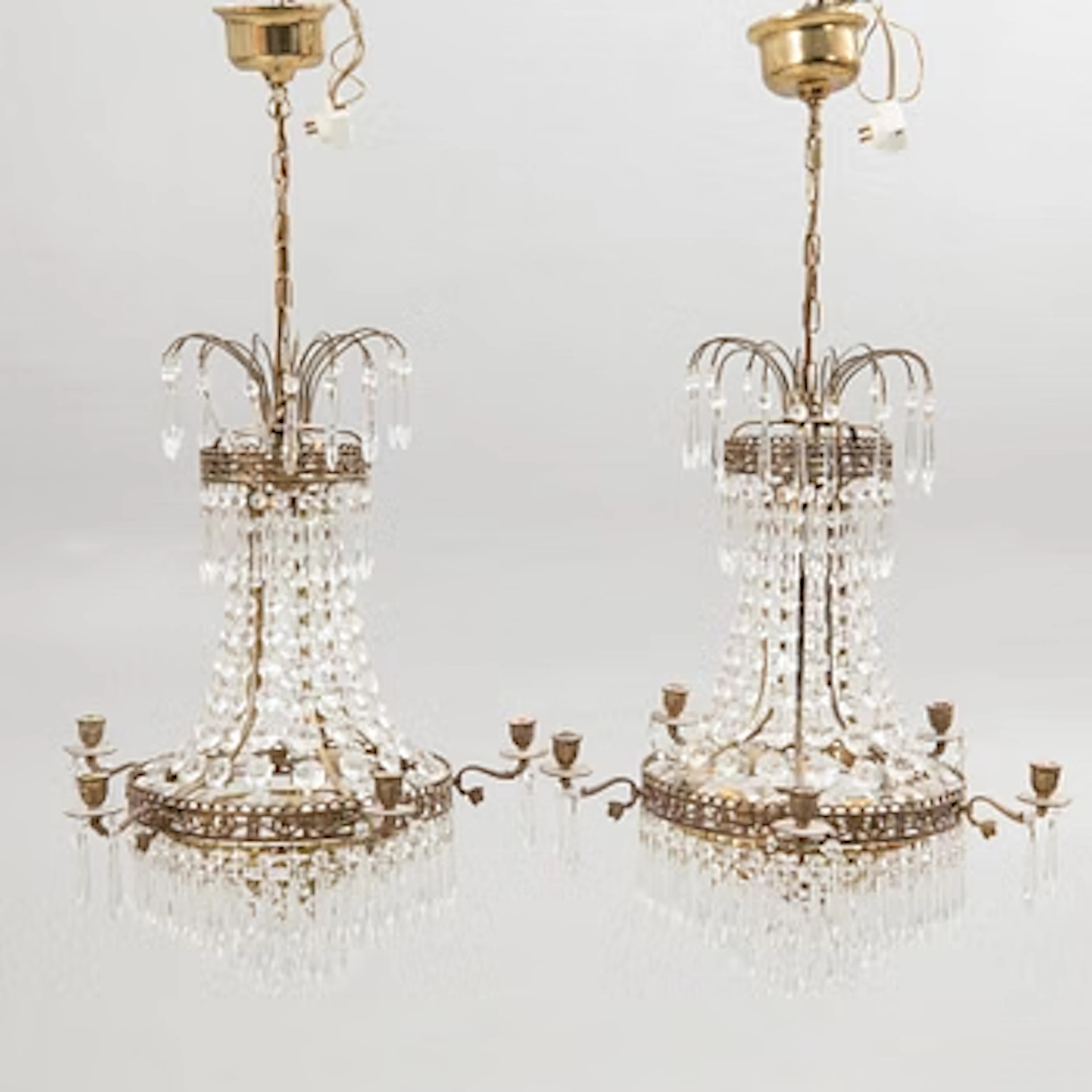Chandeliers, a pair, Gustavian style, 20th century.