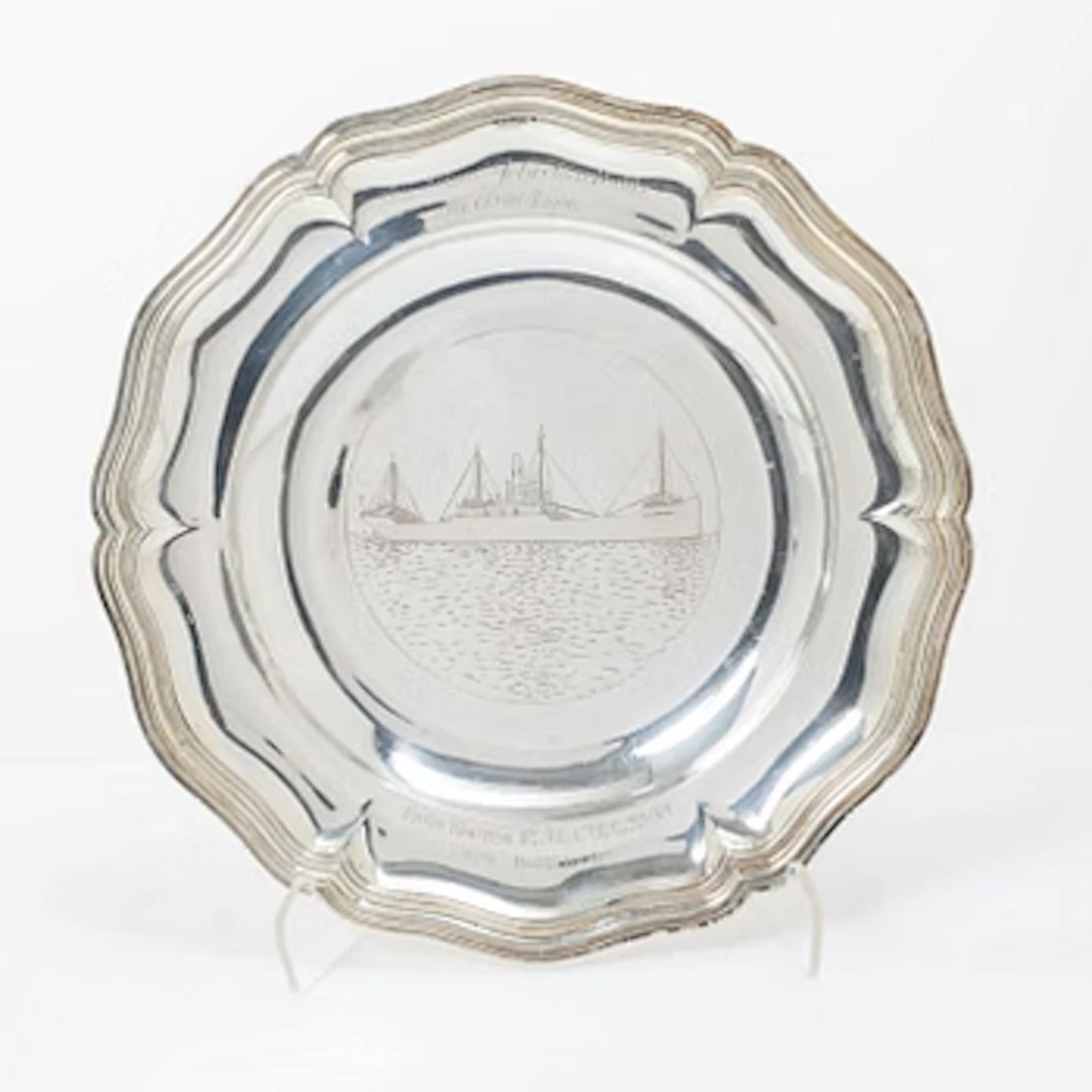 Dish, silver, E Möller, Malmö, 1929.