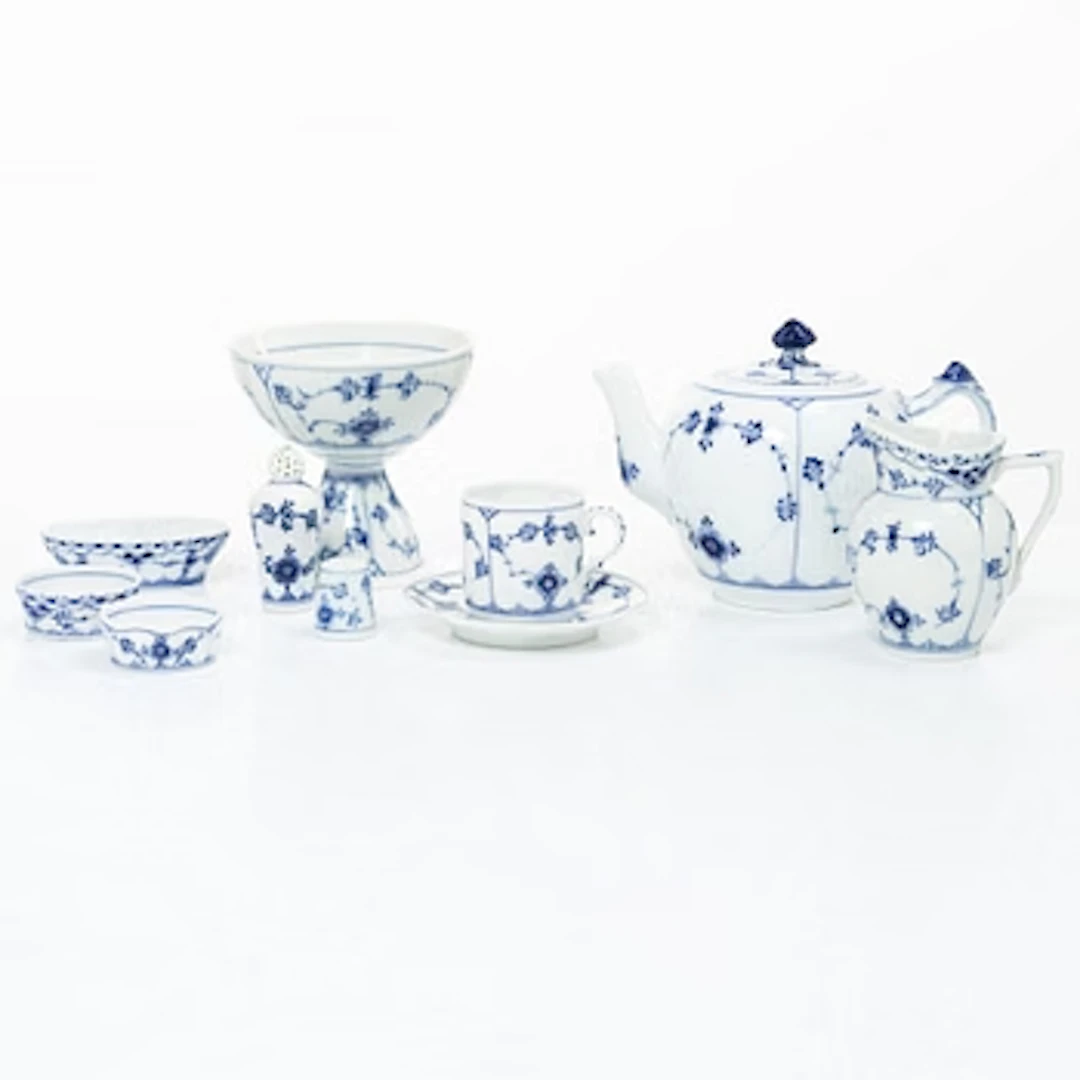 Royal Copenhagen, dock/minature dinner service, 18 pieces, including 1894–1900.