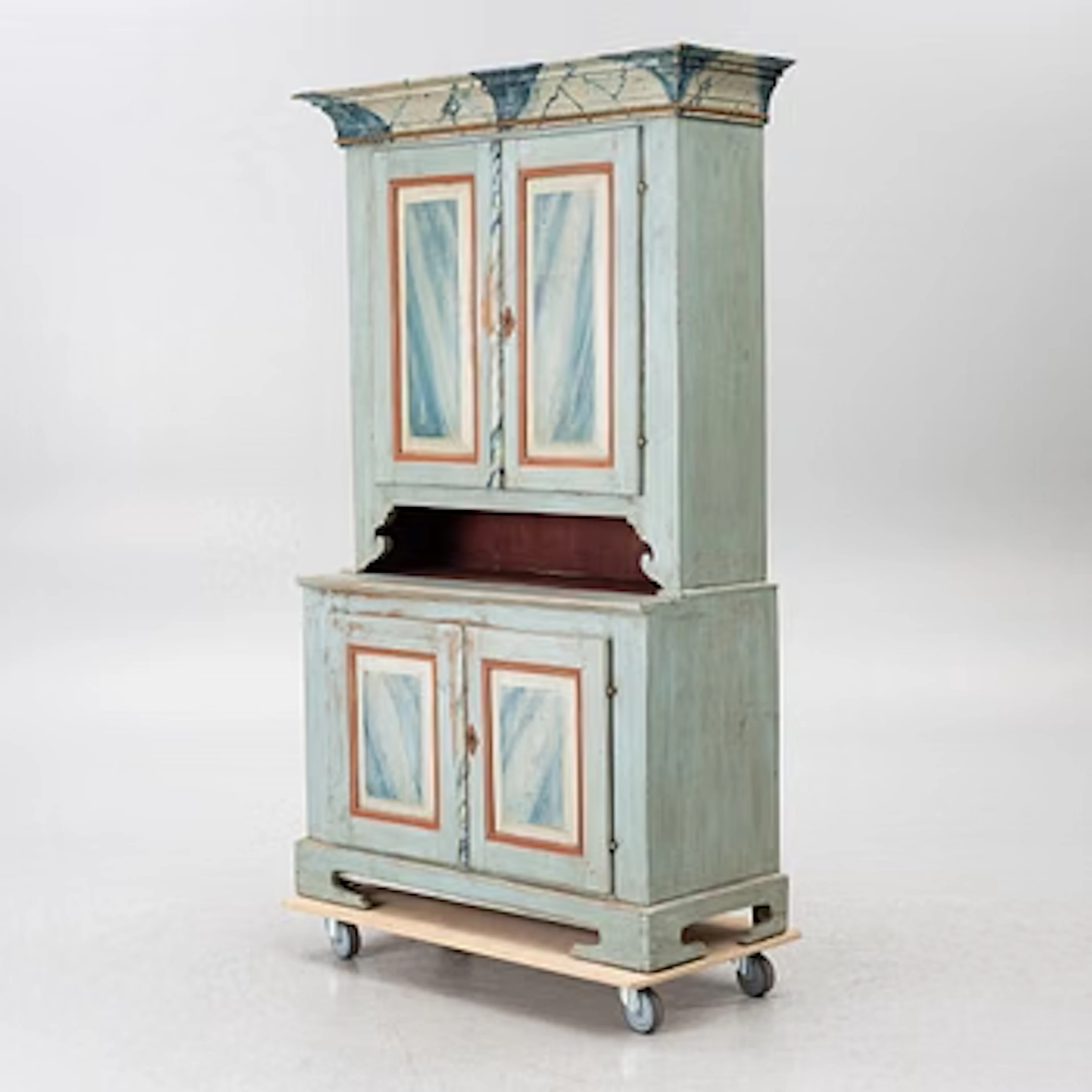 A cabinet, Jämtland, 18th/19th century.
