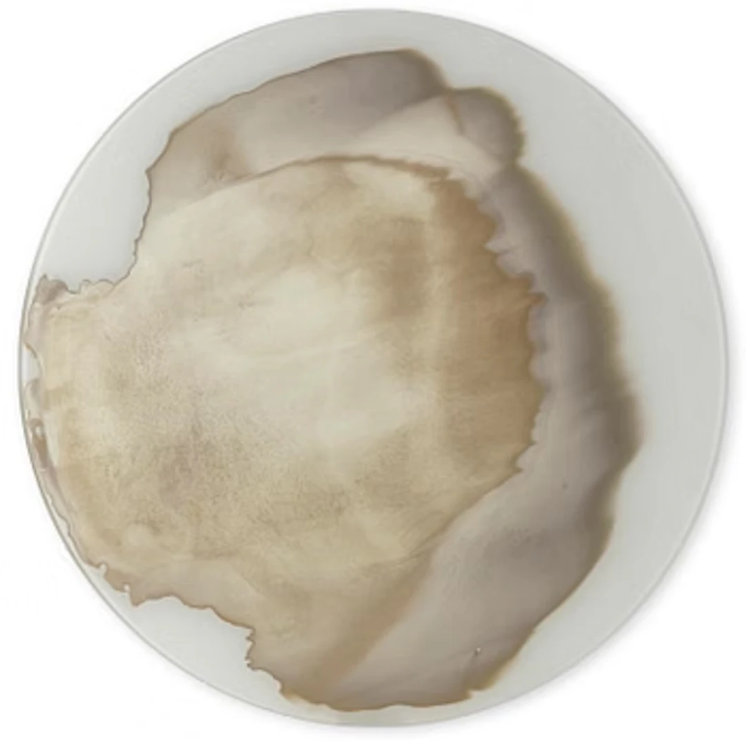 Jenny Nordberg, a unique “3 to 5 Seconds” mirror, executed in her