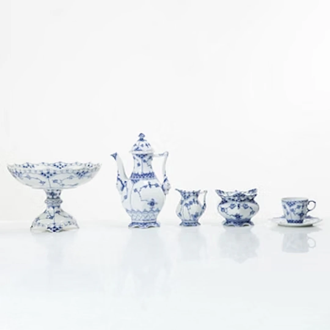 Royal Copenhagen, A sixteen-piece 'Blue fluted Full lace' Mocca service