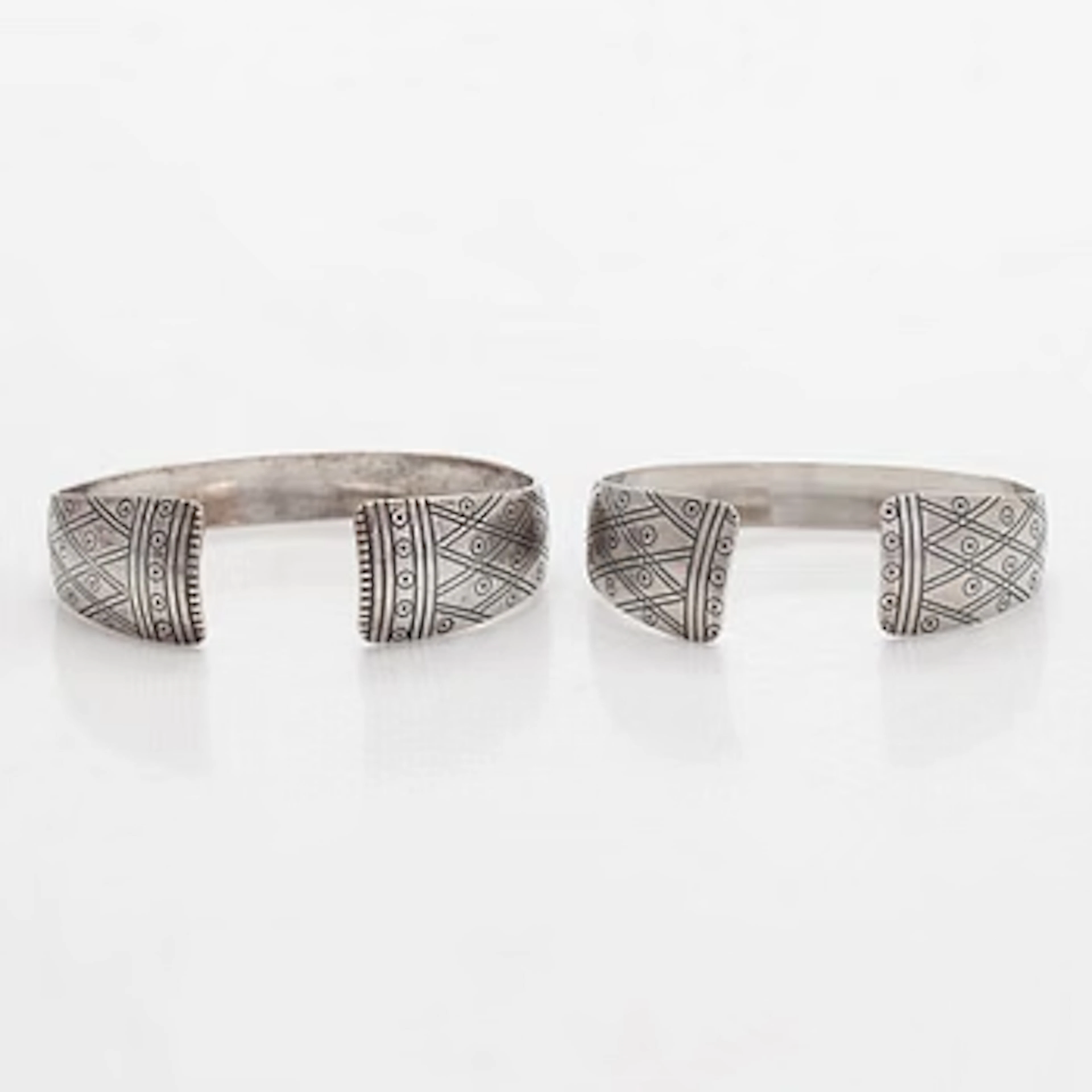 Germund Paaer, bracelets, 2 pcs, silver. Kalevala Koru.