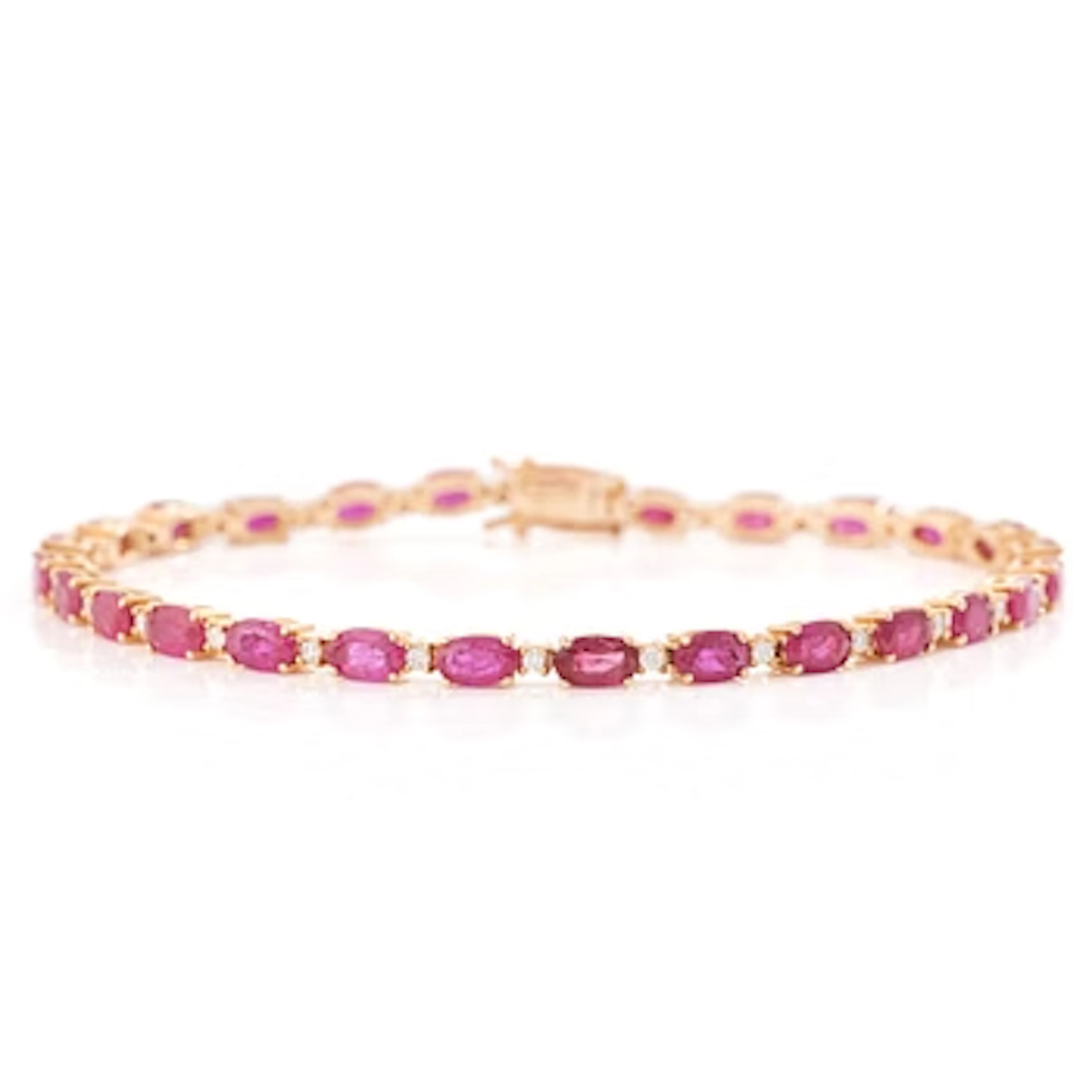 Bracelet 18K gold with rubies and brilliant-cut diamonds.