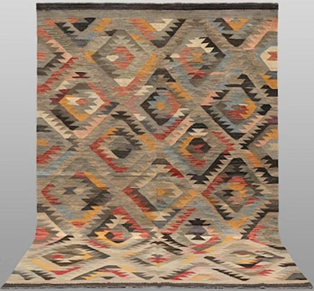 A Kelim carpet, 253 x 175 cm.