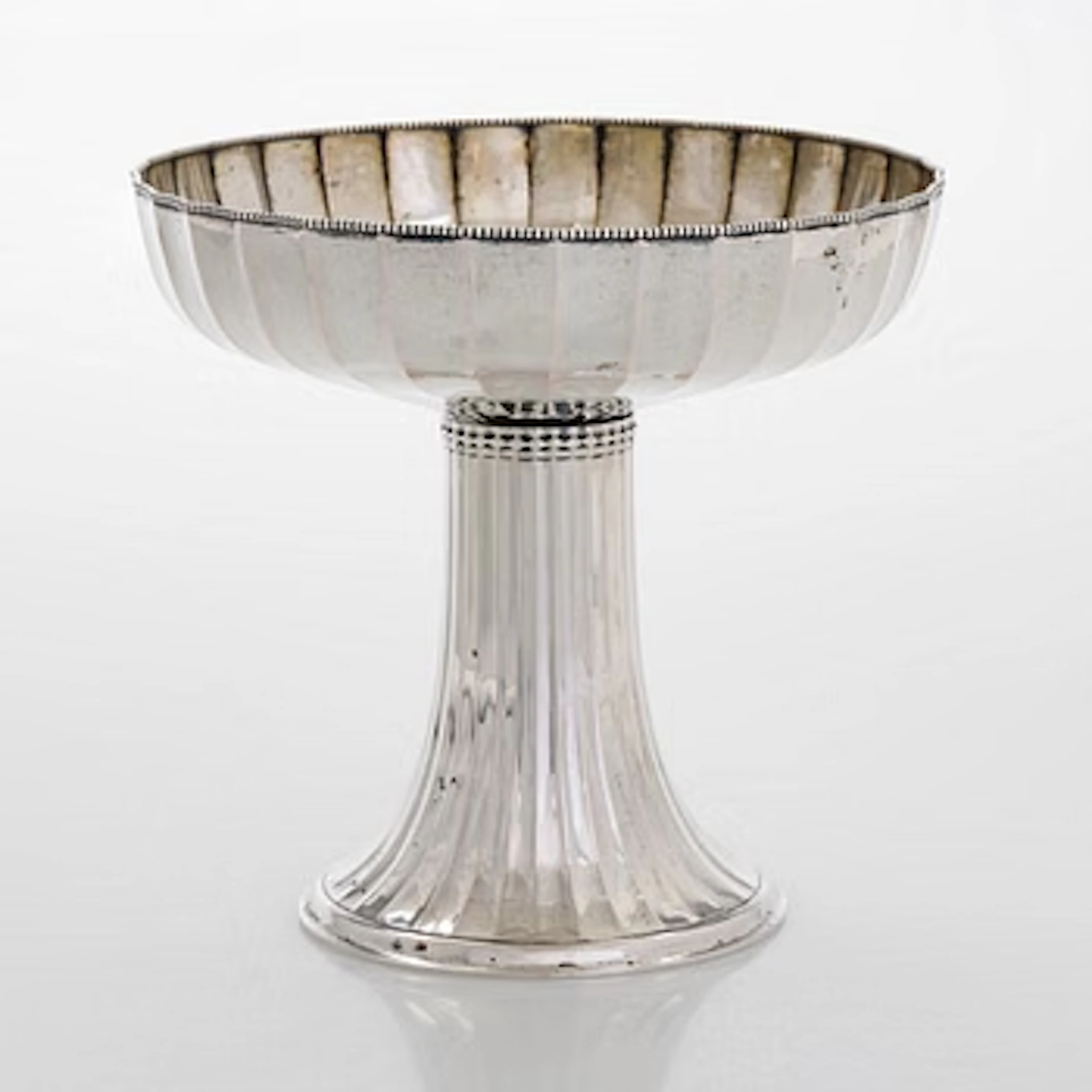J.C. Klinkosch, a silver bowl, with supplier to the royal court’s
