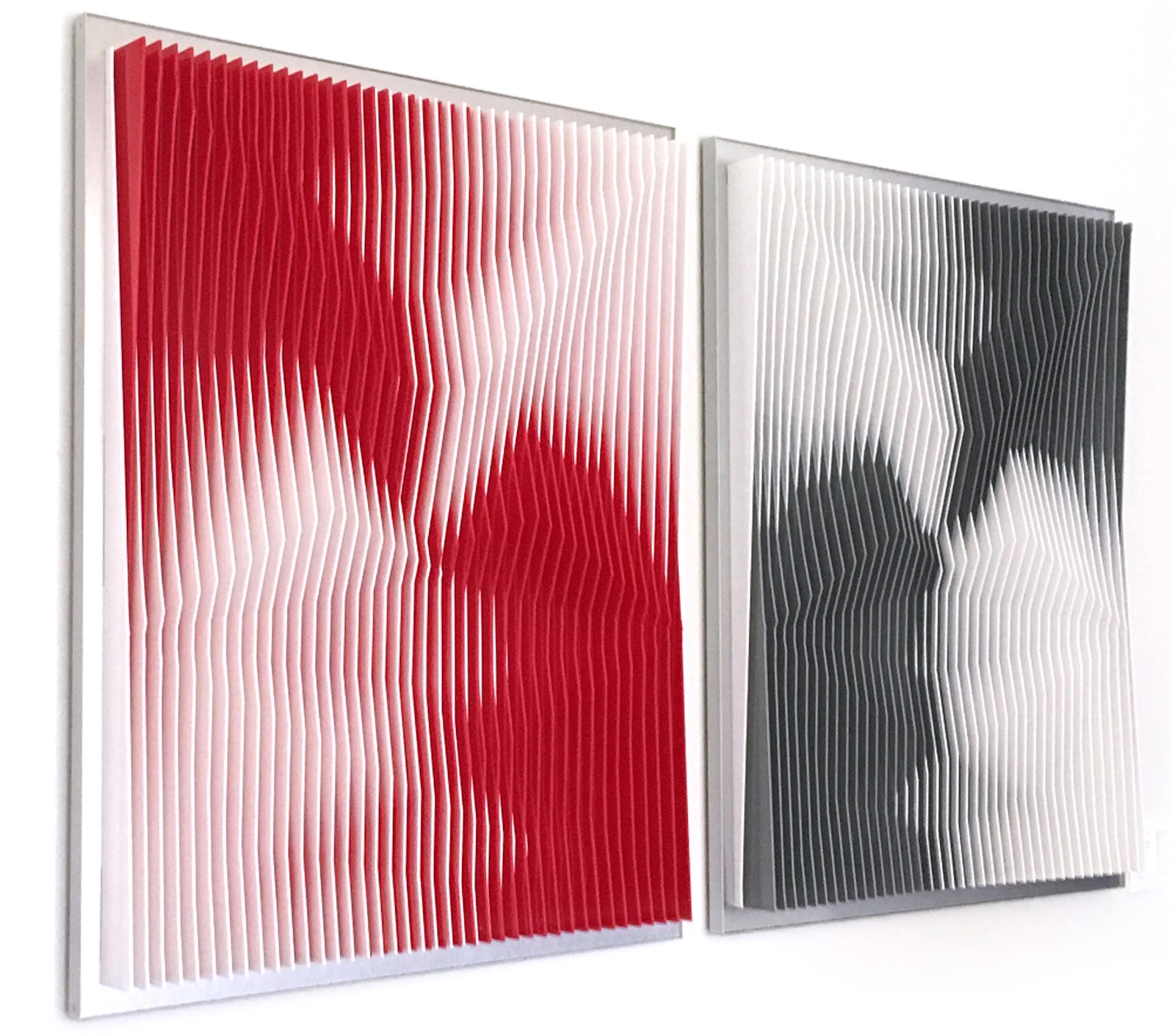 Juxtapose Red & Grey - Jose Margulis