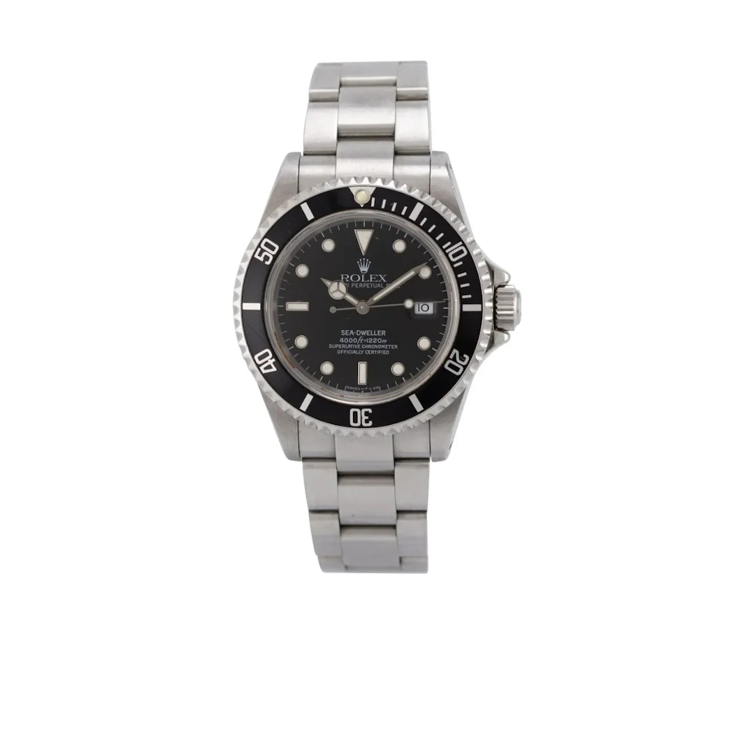 Attraktive Taucherarmbanduhr mit Datum