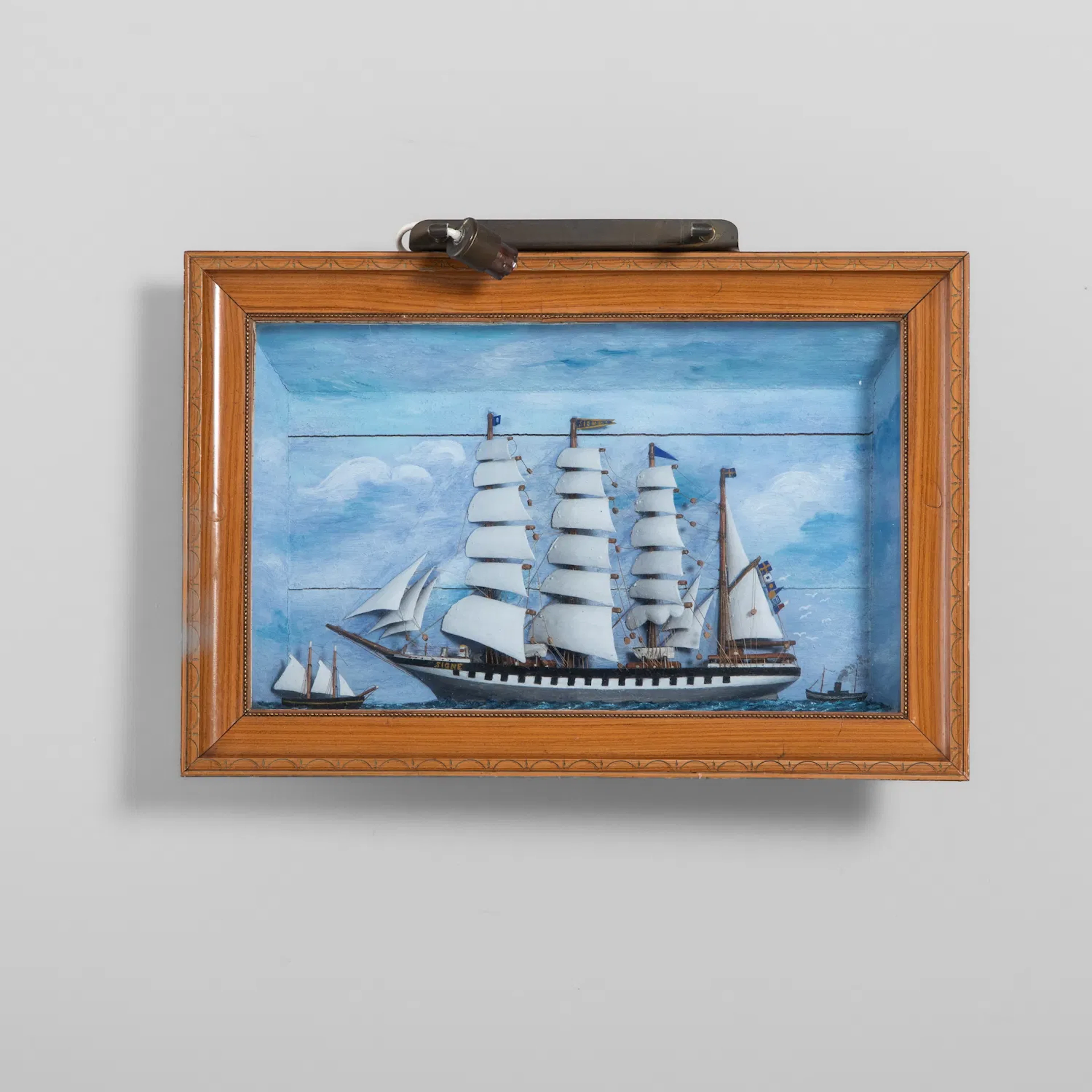 DIORAMA