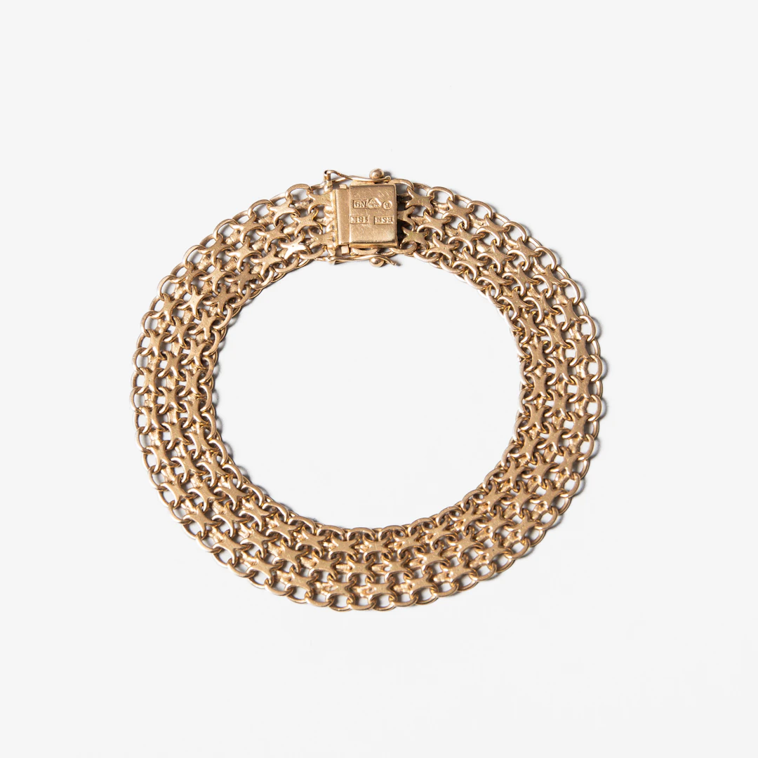 ARMBAND
