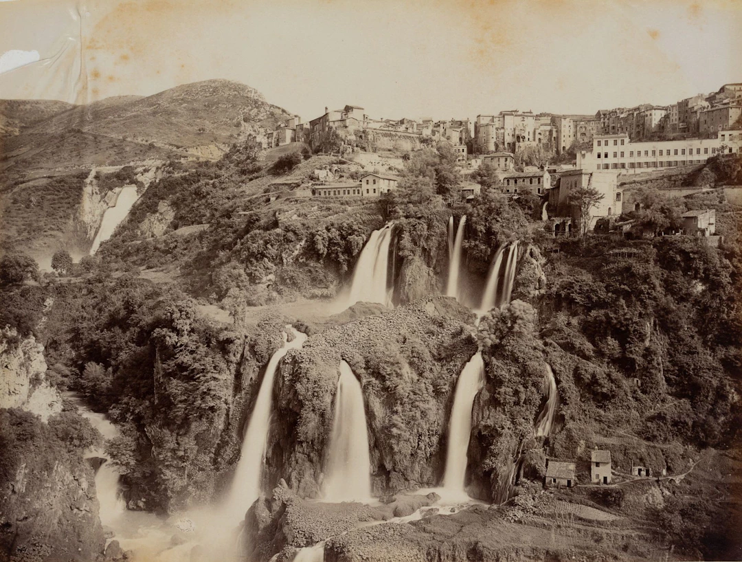 Unknown (19th century), The Waterfalls of Tivoli, ca. 1880, albumen