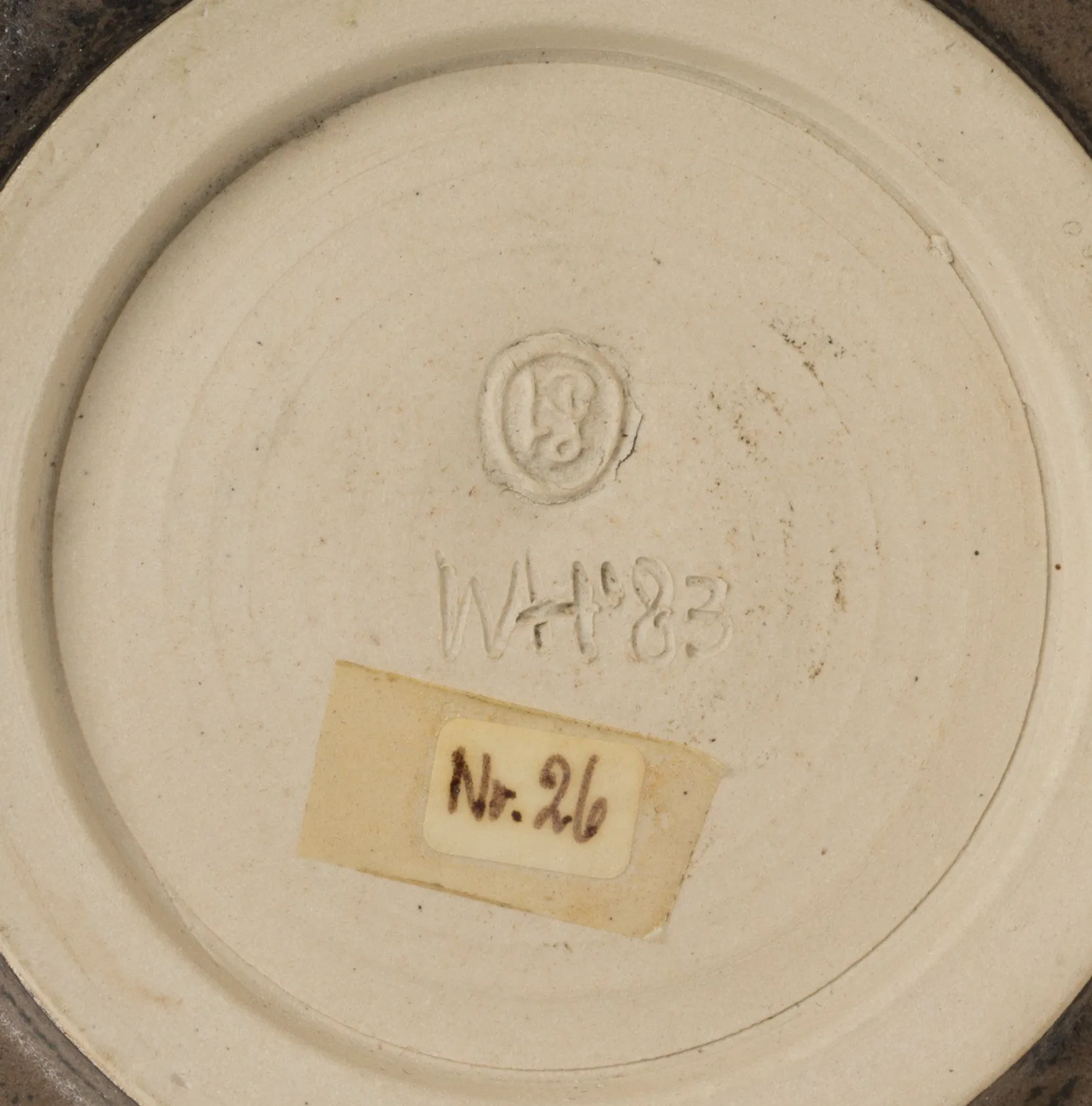 W. HEUFELDER (*1926), Brown vessel, 1983, stoneware Walter A. Heufelder