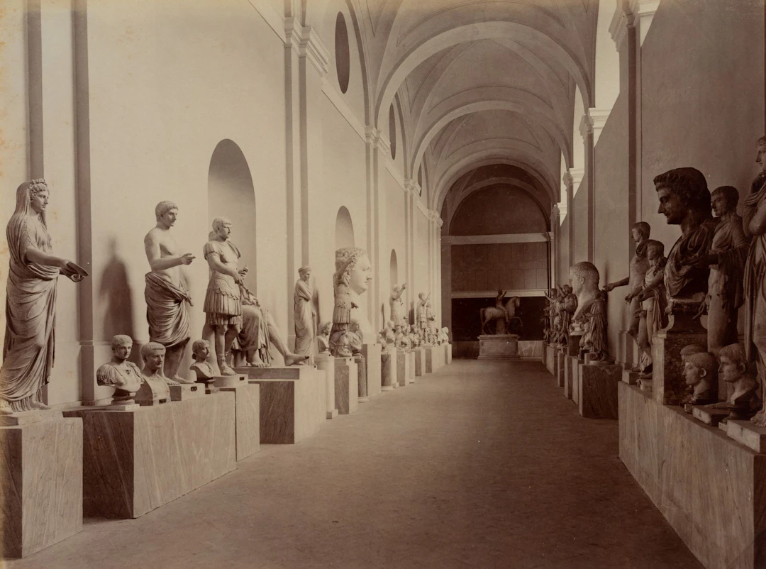 FRATELLI ALINARI (19th century), Imperial Gallery at the Museo Nazionale