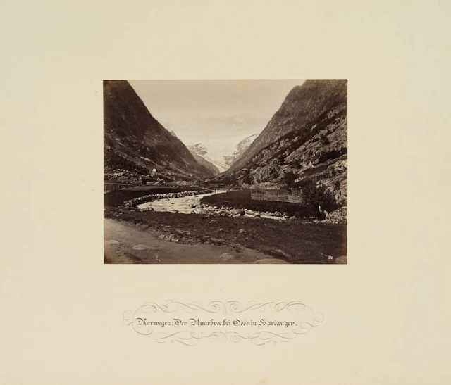 FRATELLI ALINARI (19th) Circle, Buarbroe Glacier, Hardanger, around