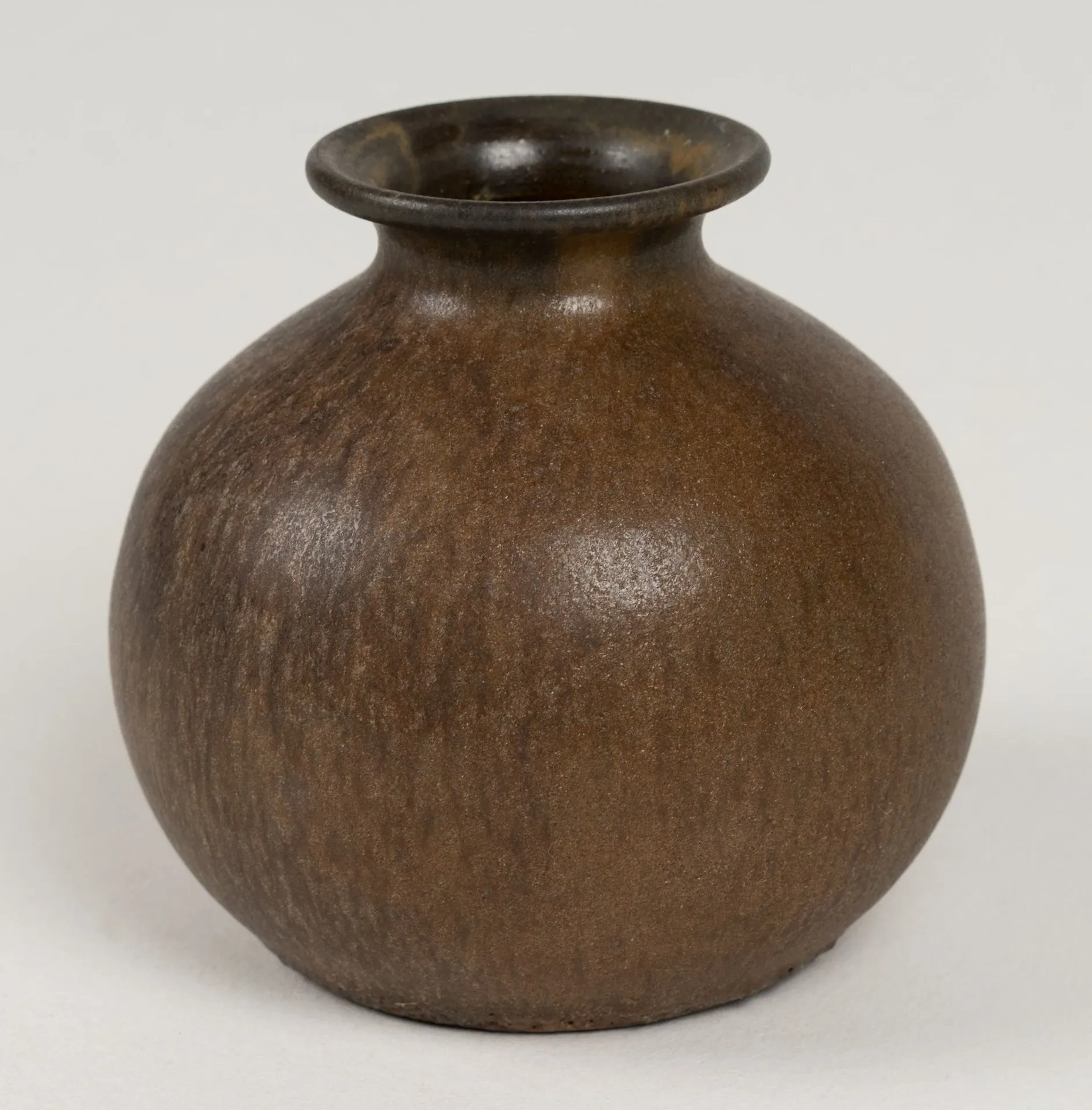 W. HEUFELDER (*1926), Brown, bulbous ornamental vase, circa 1970