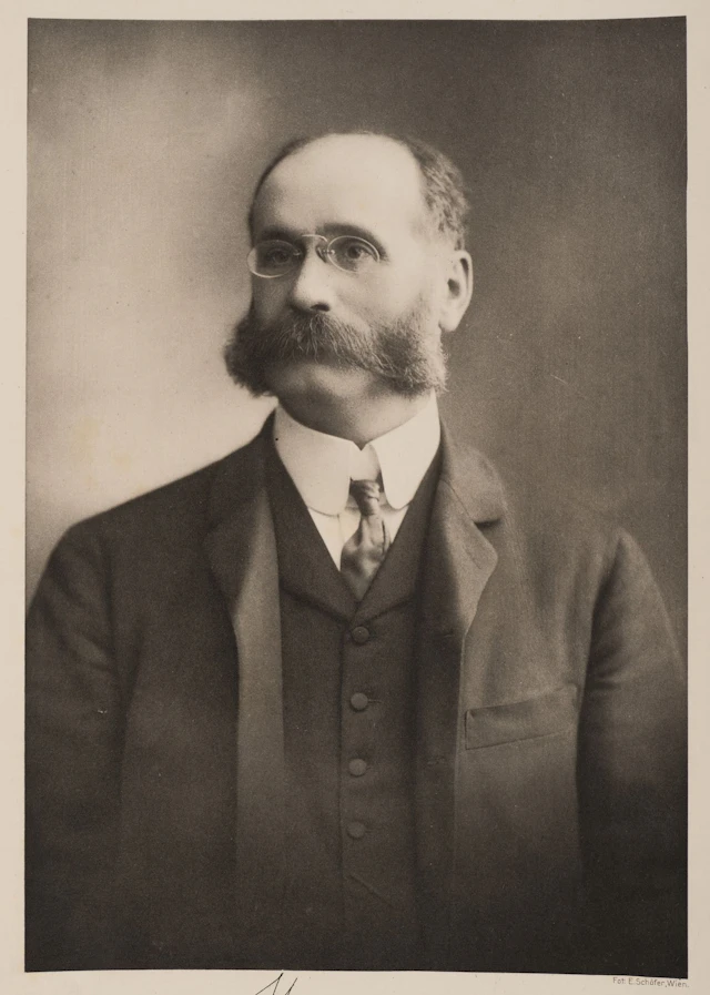 E. SCHÖFER (20th), Portrait of a gentleman, Photogravure Eugen Schöfer