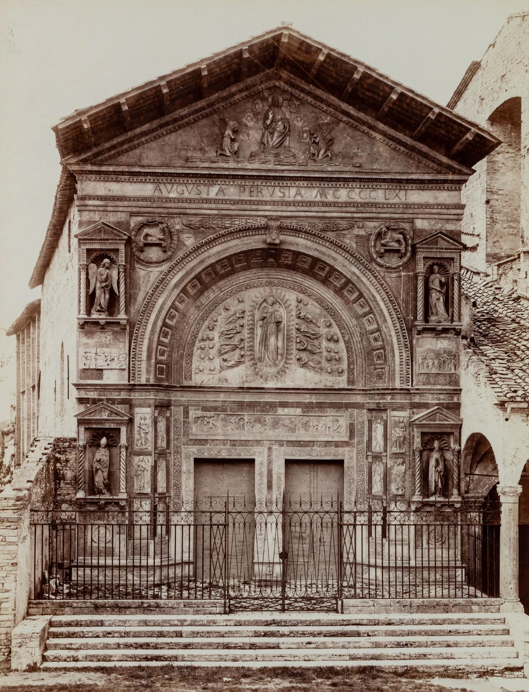 FRATELLI ALINARI (19th century), Oratory of San Bernardino, Perugia