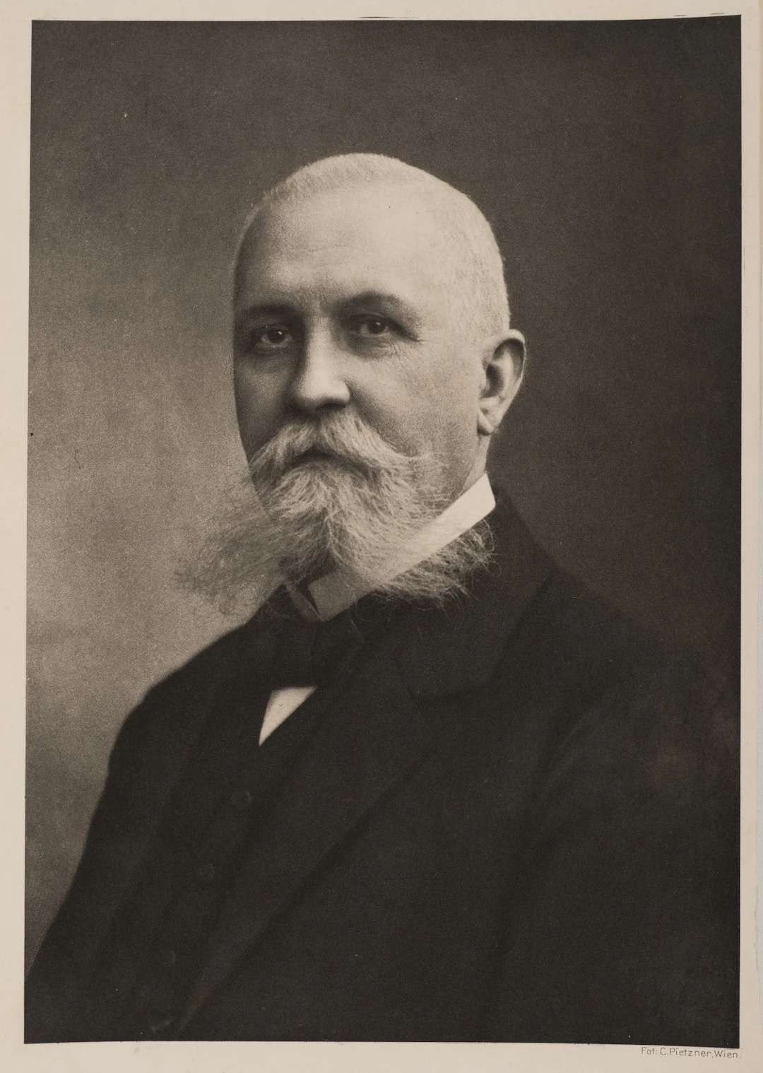 C. PIETZNER (20th), Portrait of Julian Romantschuk, Photogravure C