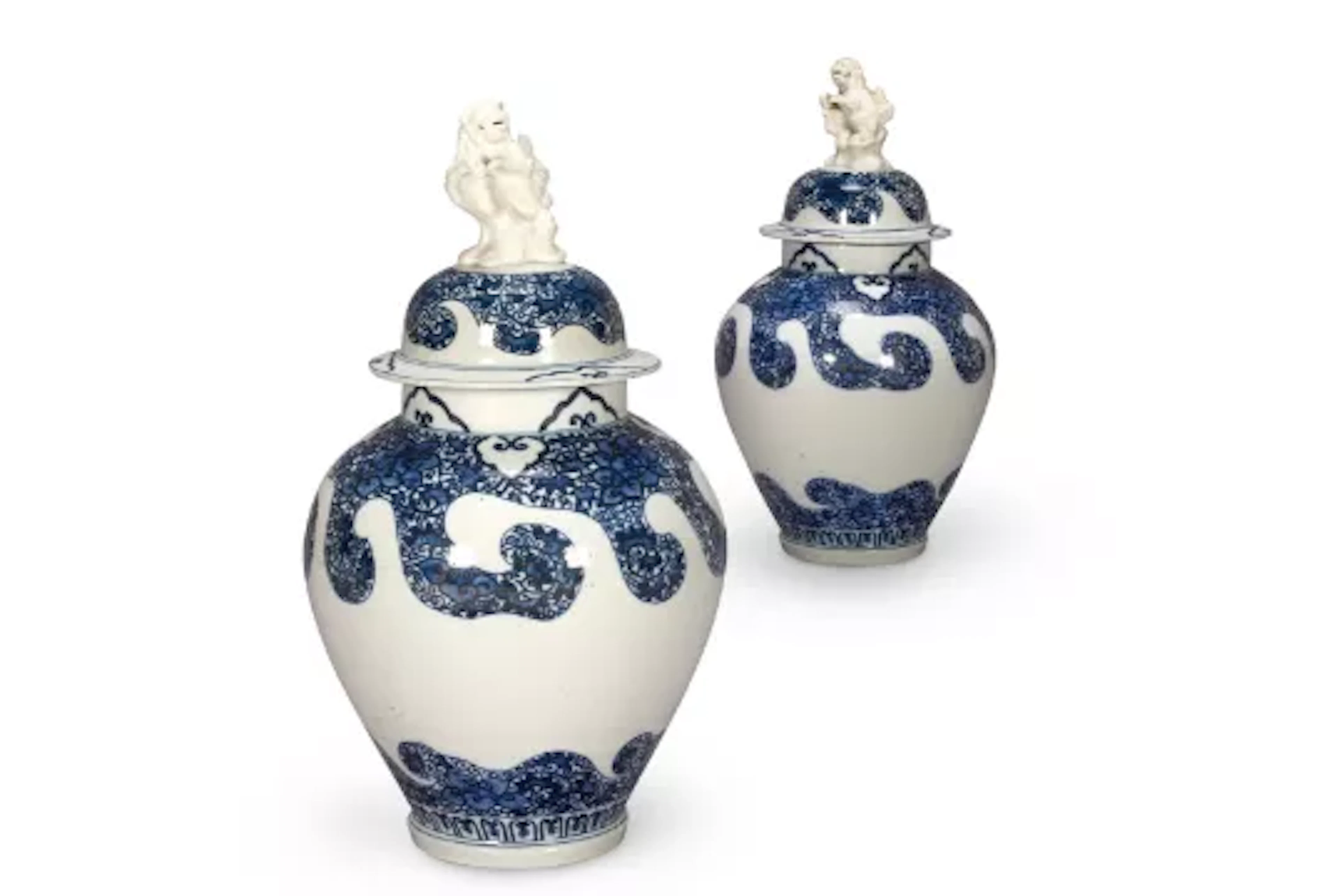 A PAIR OF ARITA BLUE AND WHITE VASES, 20TH CENTURY