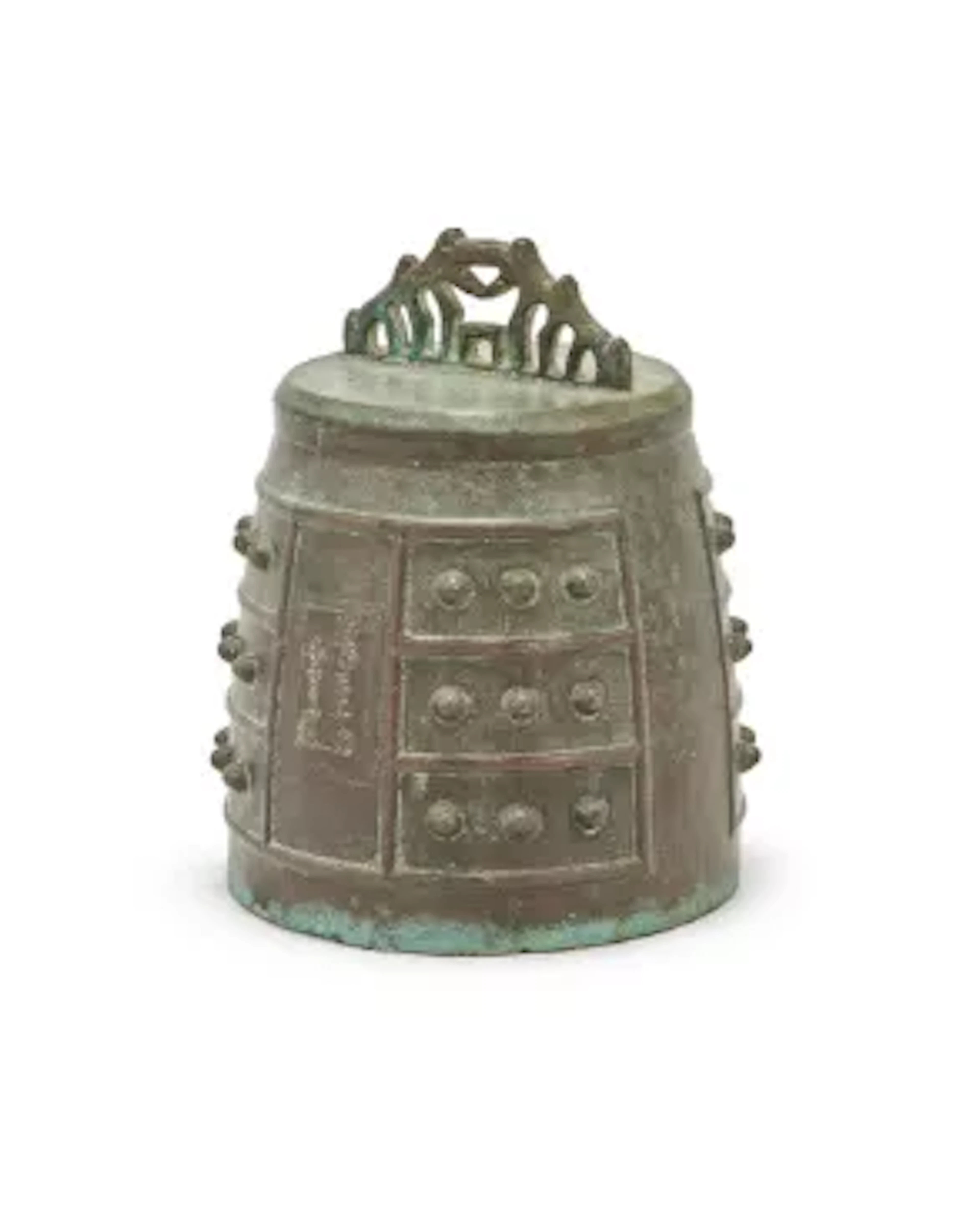 A Chinese bronze bell, Qianlong (1736-1795)