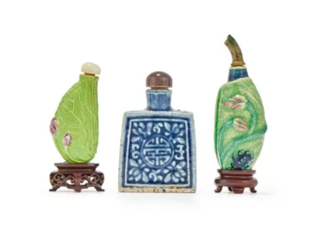 A group of three Chinese snuff bottle