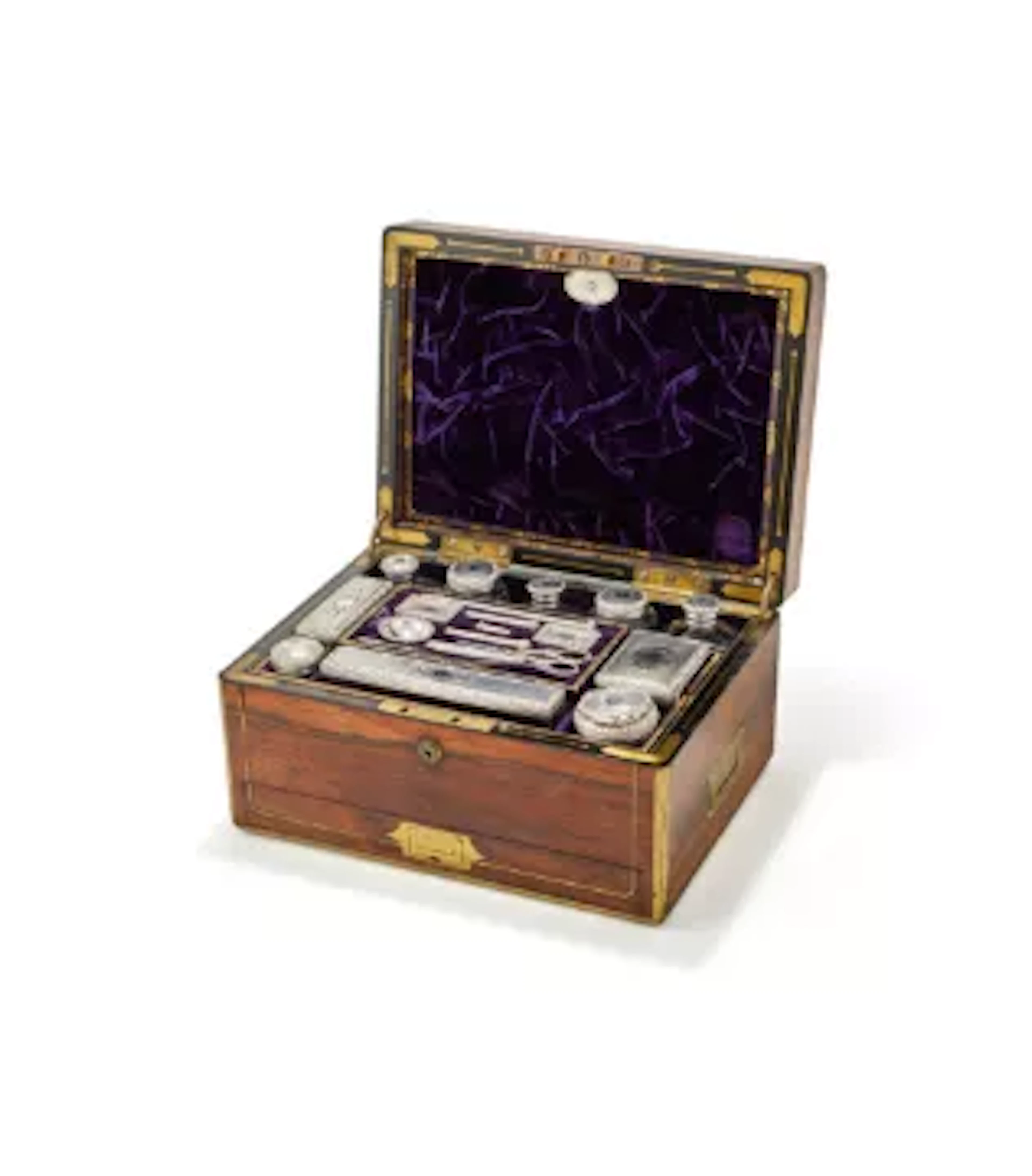 Y A MAHOGANY AND BRASS BOUND TRAVELLING TOILET BOX, CIRCA 1830