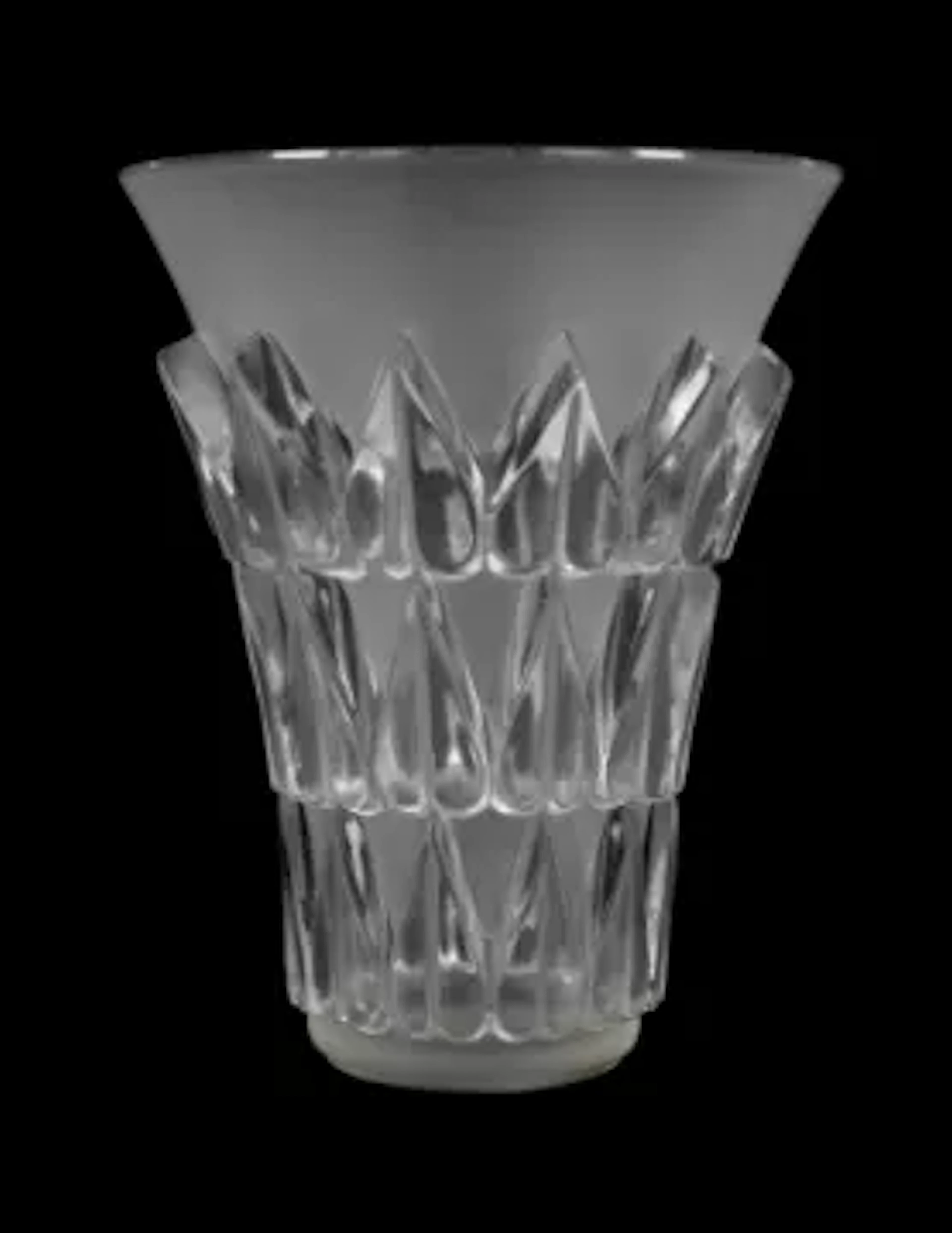 RENÉ LALIQUE (FRENCH, 1860-1945), 'FEUILLES' VASE, DESIGNED 1934, POST 1945