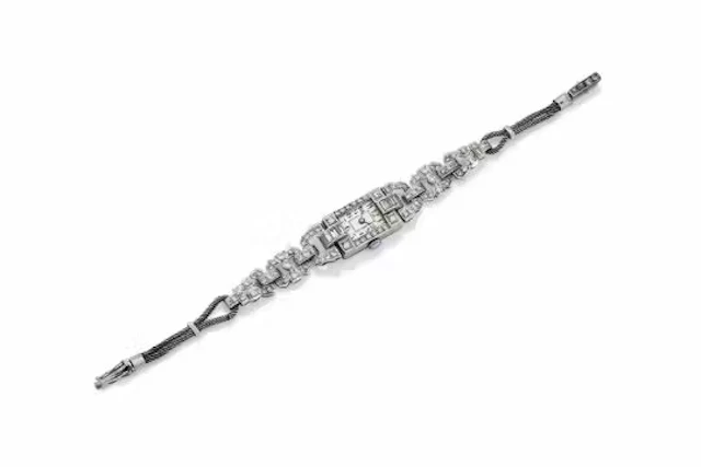 AN ART DECO DIAMOND COCKTAIL WATCH