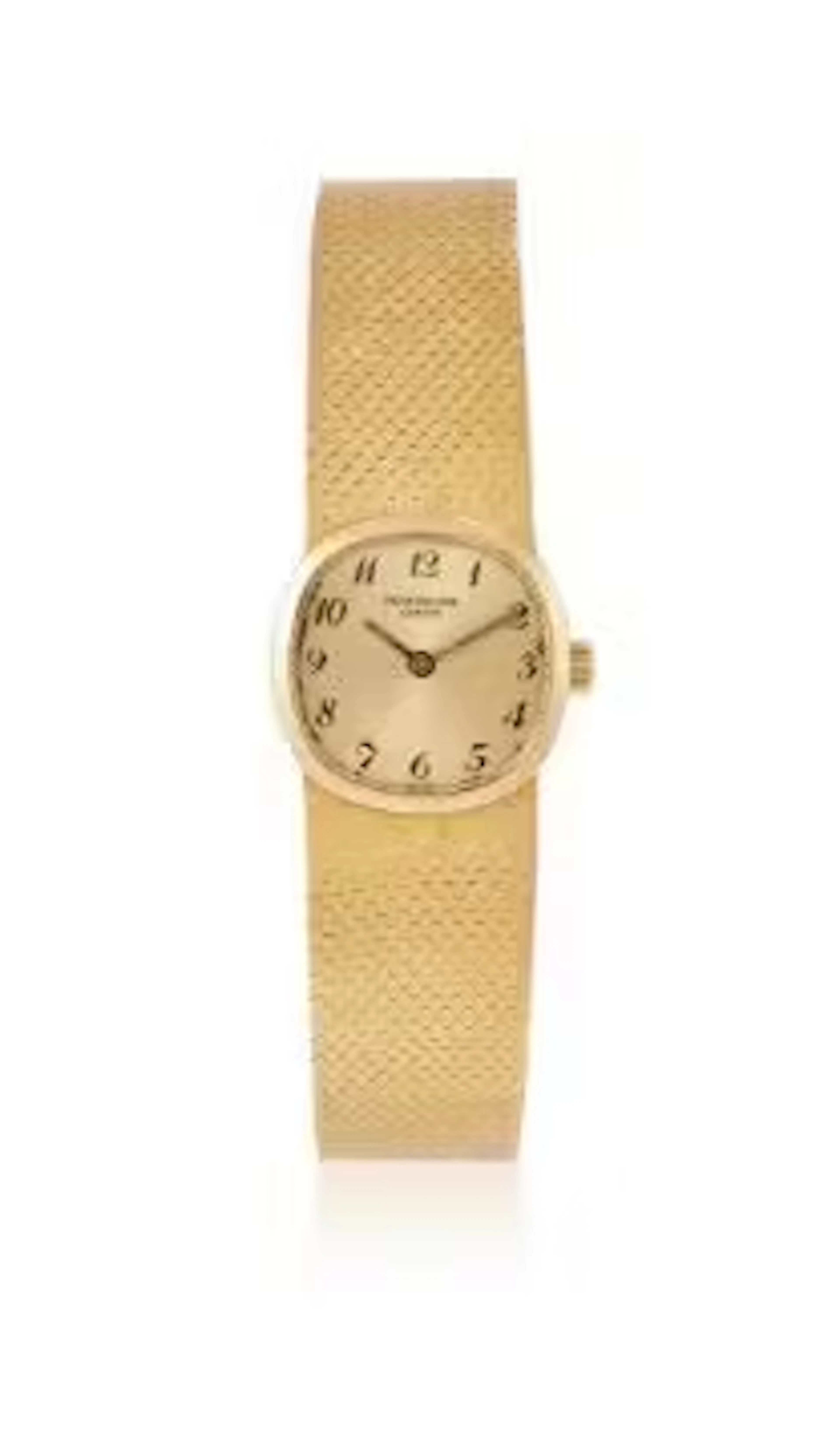 PATEK PHILIPPE, ELLIPSE, REF. 3370/1, A LADY'S 18 CARAT GOLD BRACELET WATCH