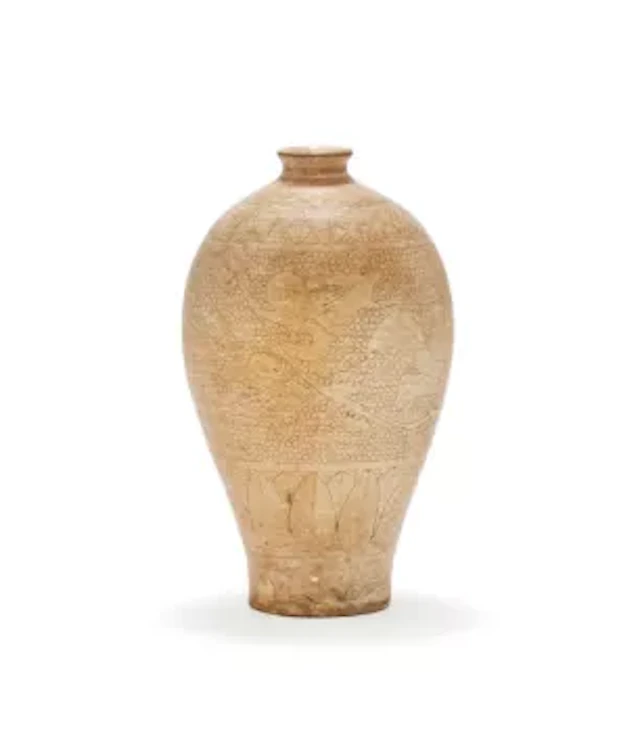A Chinese Cizhou scraffiato vase, Five dynasties to Song dynasty