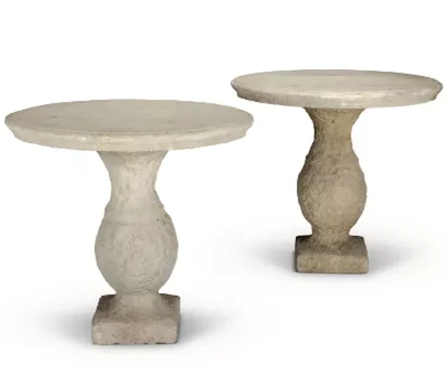 A PAIR OF STONE CIRCULAR TABLES, FRENCH, 20TH CENTURY