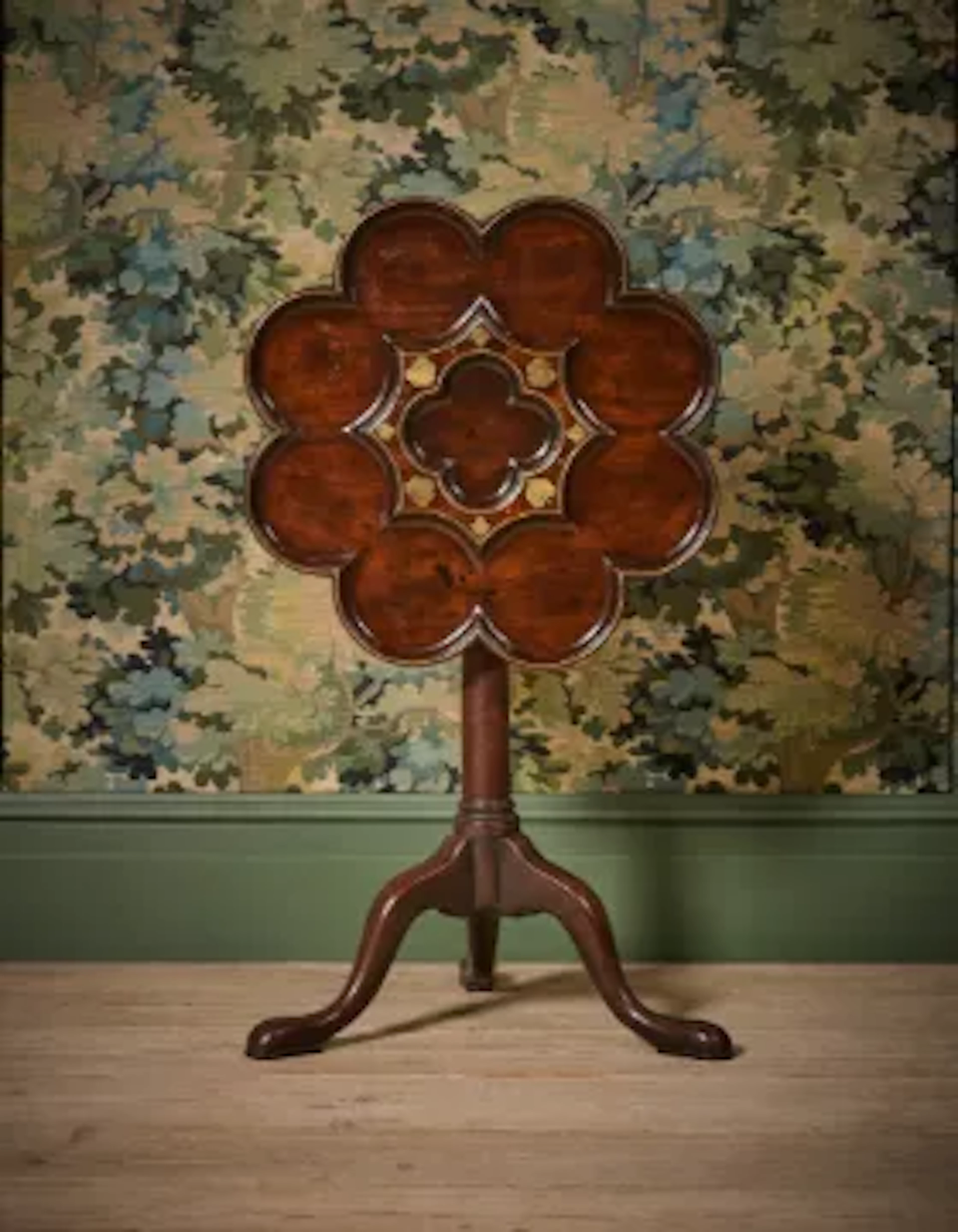 A GEORGE II MAHOGANY AND BRASS MARQUETRY TRIPOD TABLE, ATTRIBUTED