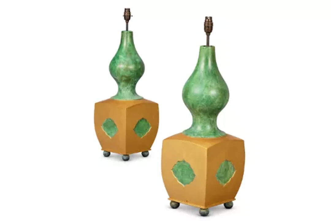 A PAIR OF GREEN AND GILT PAINTED WOOD CHINESE STYLE TABLE LAMPS, BY